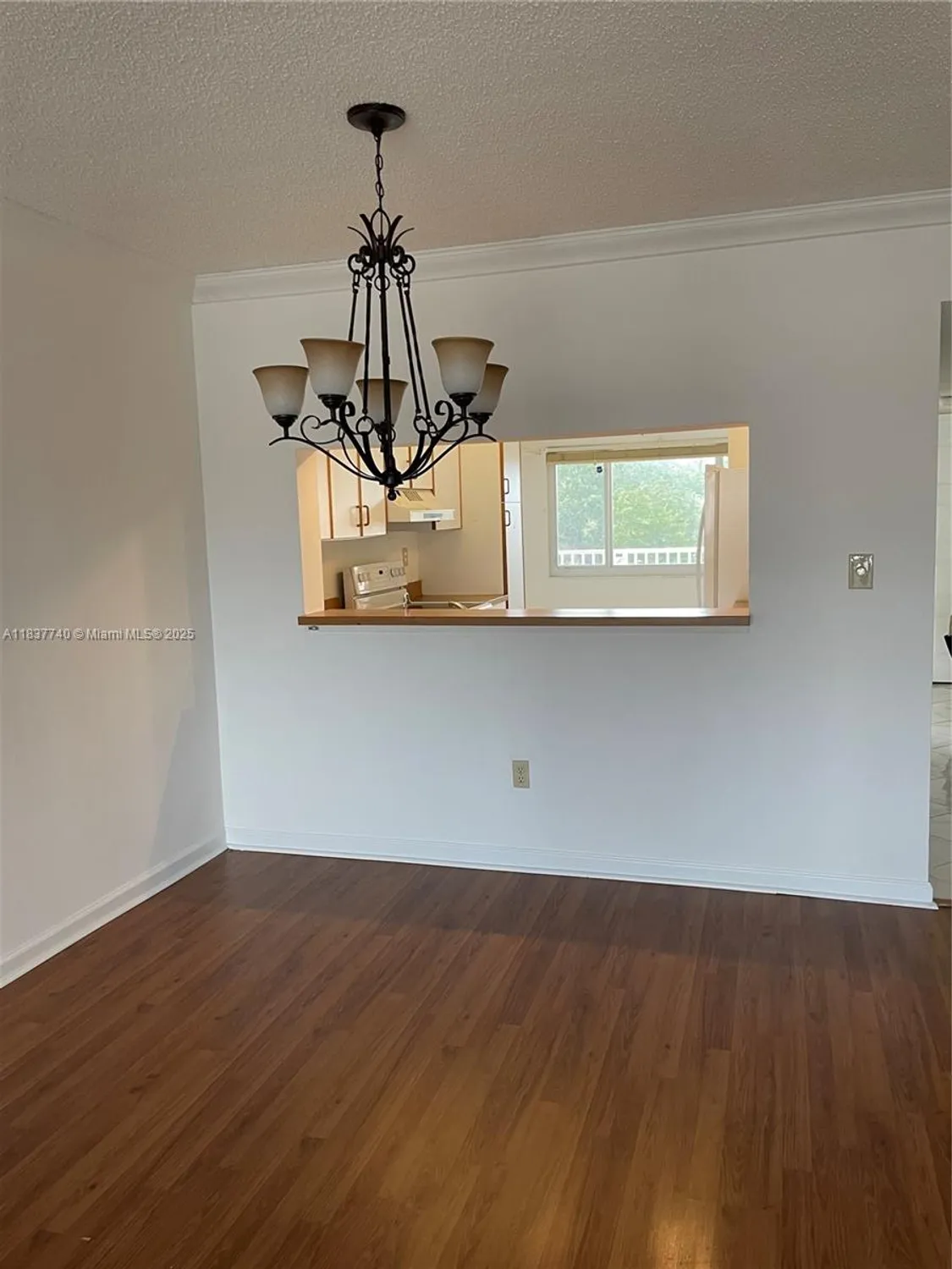 Property Slideshow image 5 of 12 | 7152 s devon dr 304, Tamarac, FL, 33321