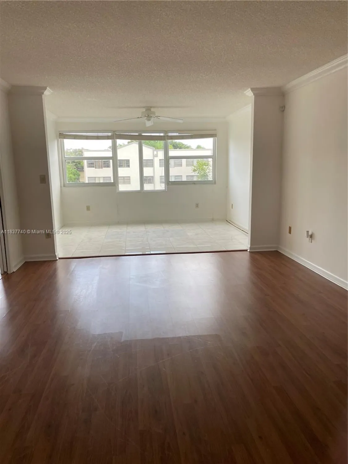 Property Slideshow image 6 of 12 | 7152 s devon dr 304, Tamarac, FL, 33321