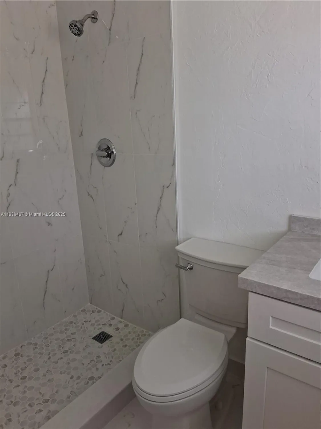 Property Slideshow image 14 of 21 | 635 hummingbird ln, Delray Beach, FL, 33445