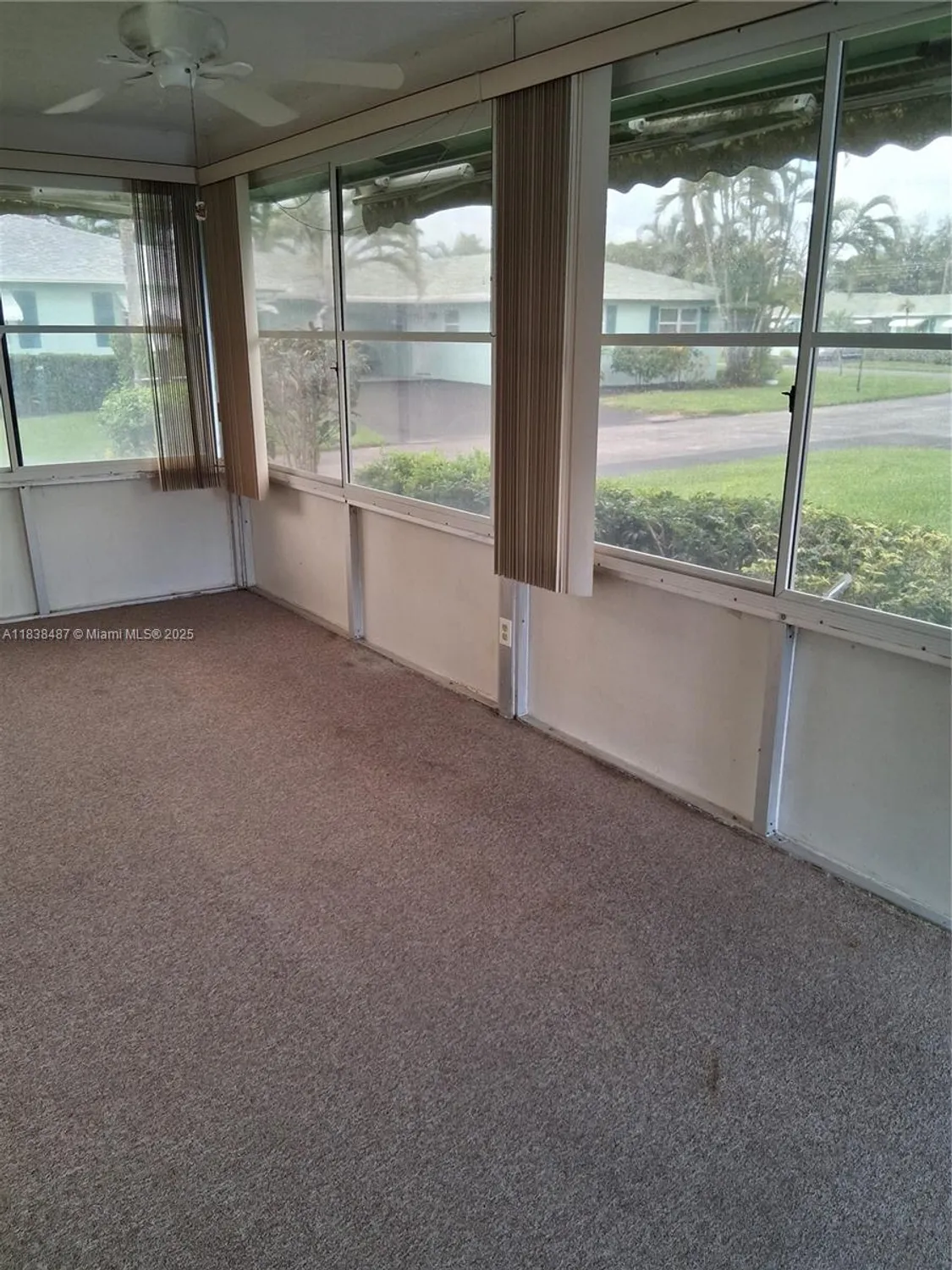 Property Slideshow image 19 of 21 | 635 hummingbird ln, Delray Beach, FL, 33445