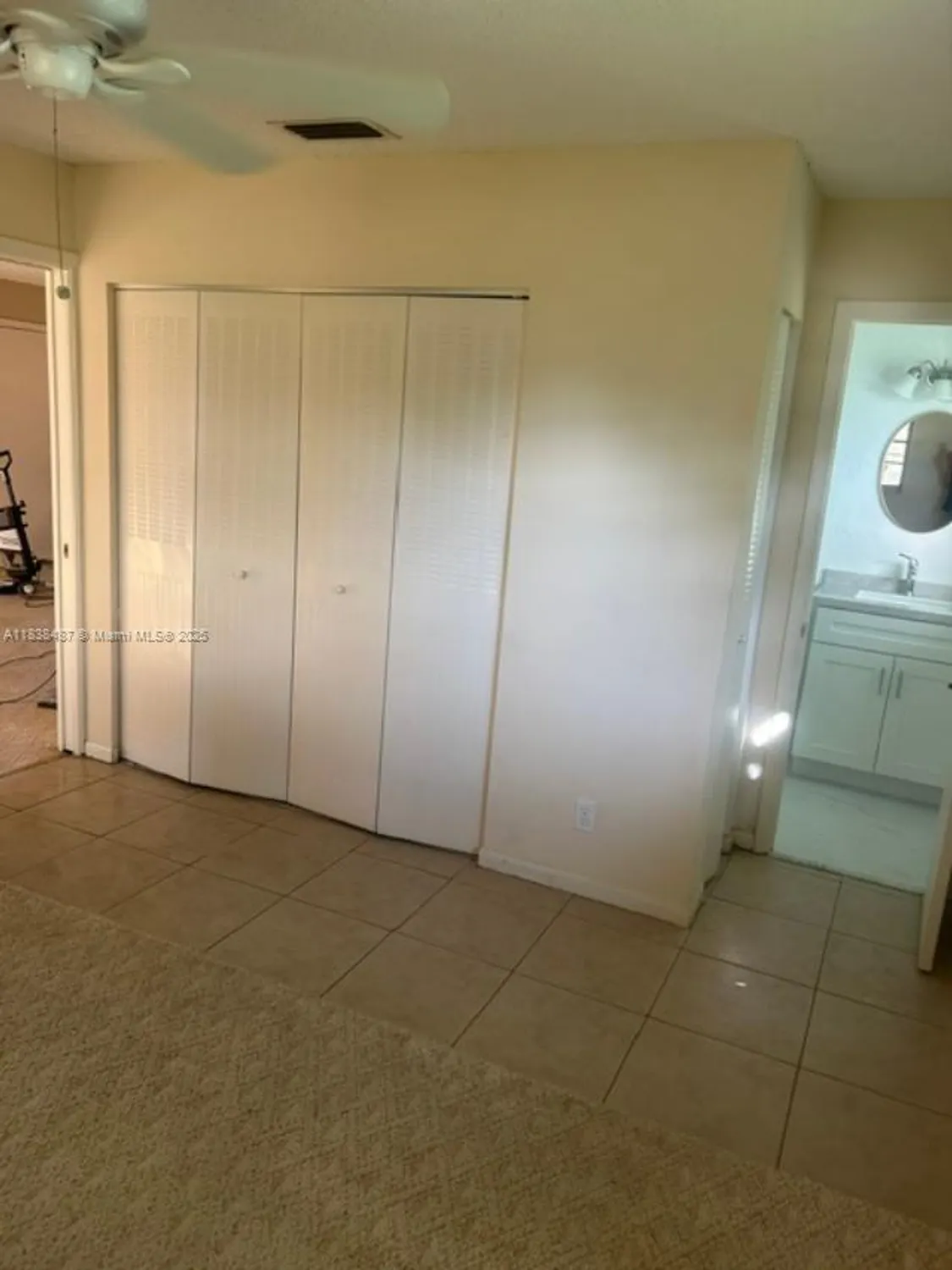 Property Slideshow image 10 of 21 | 635 hummingbird ln, Delray Beach, FL, 33445