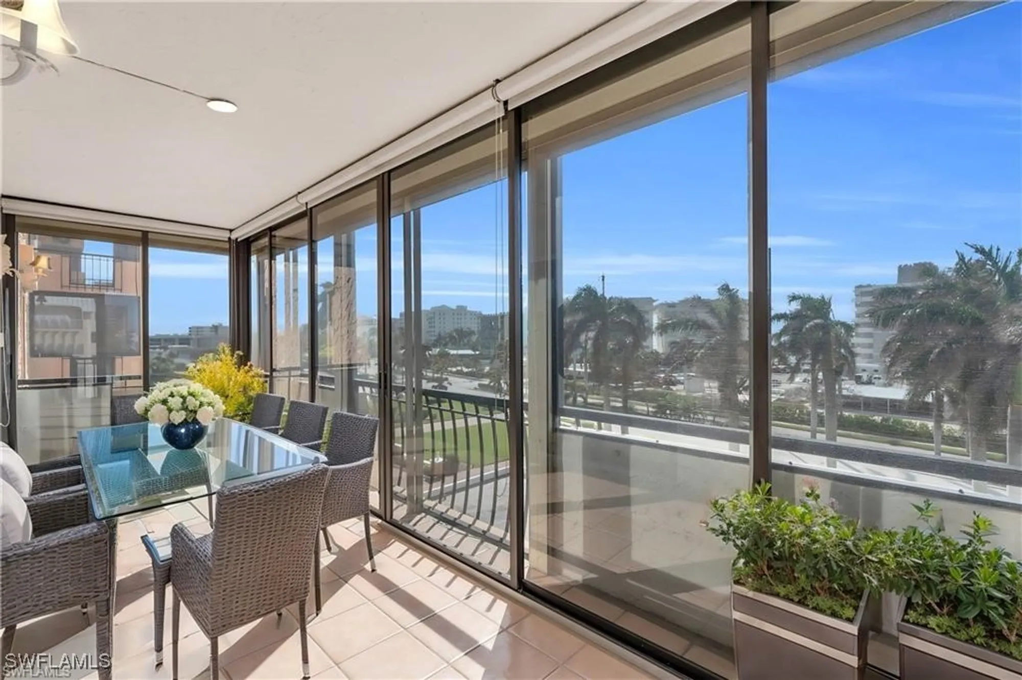 Property Slideshow image 14 of 33 | 3430 gulf shore blvd 4j, Naples, FL, 34103