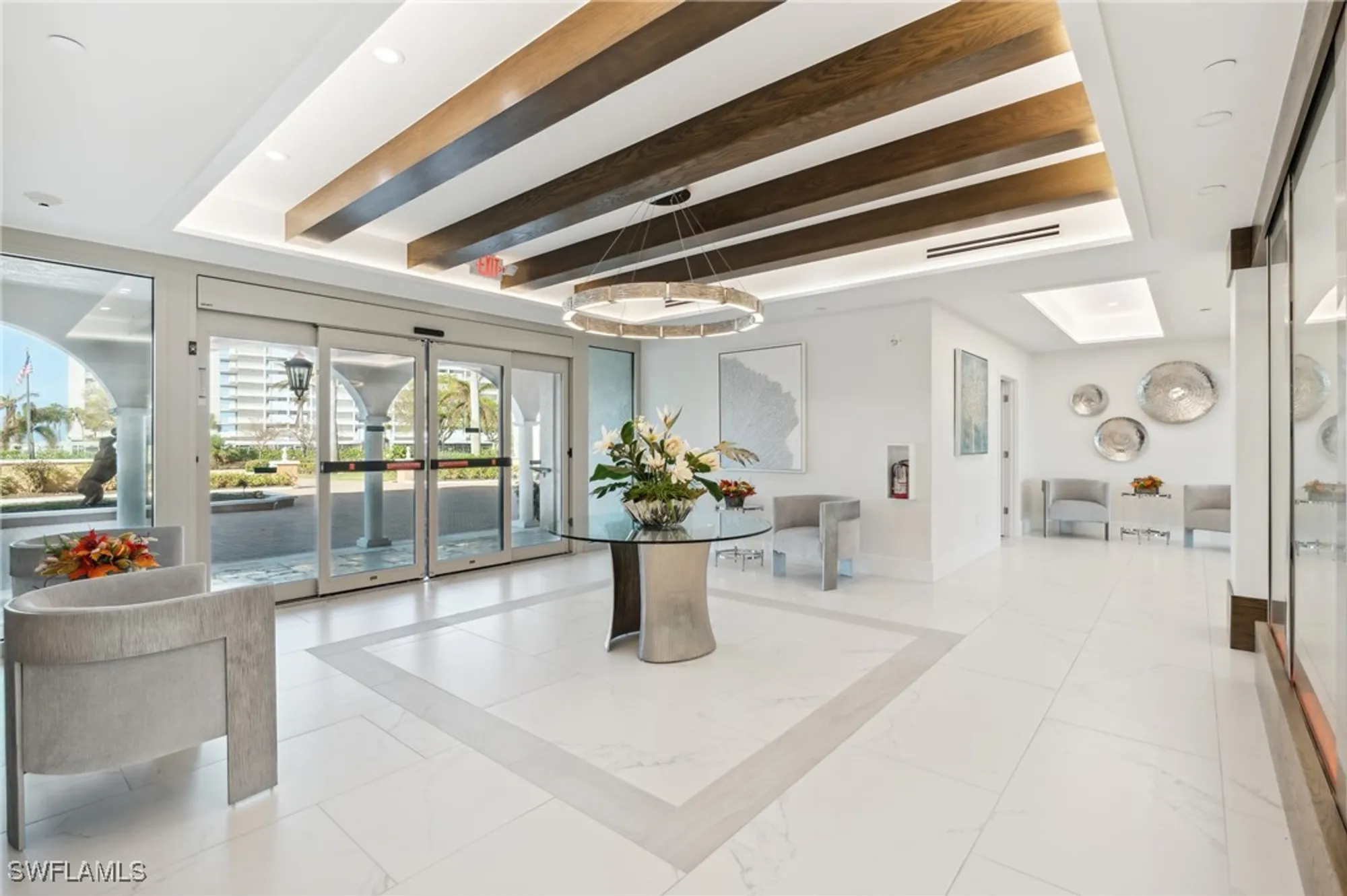 Property Slideshow image 18 of 33 | 3430 gulf shore blvd 4j, Naples, FL, 34103