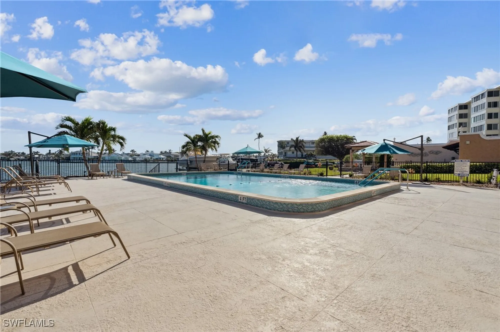 Property Slideshow image 25 of 33 | 3430 gulf shore blvd 4j, Naples, FL, 34103