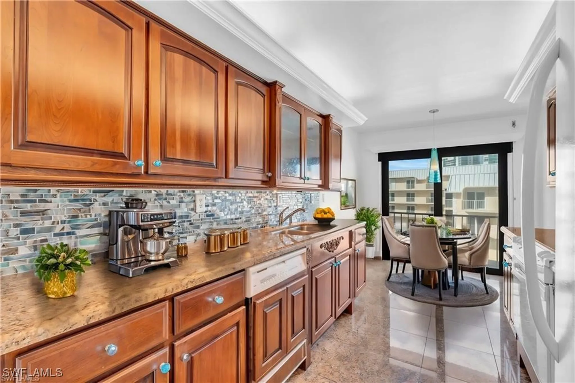 Property Slideshow image 4 of 33 | 3430 gulf shore blvd 4j, Naples, FL, 34103