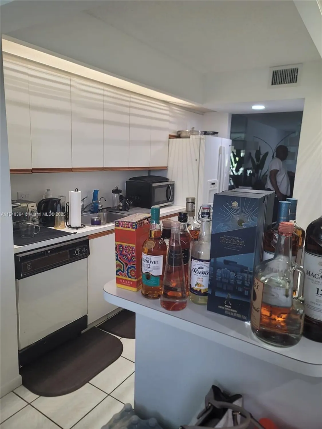 Property Slideshow image 30 of 39 | 12950 sw 7th ct 404a, Pembroke Pines, FL, 33027