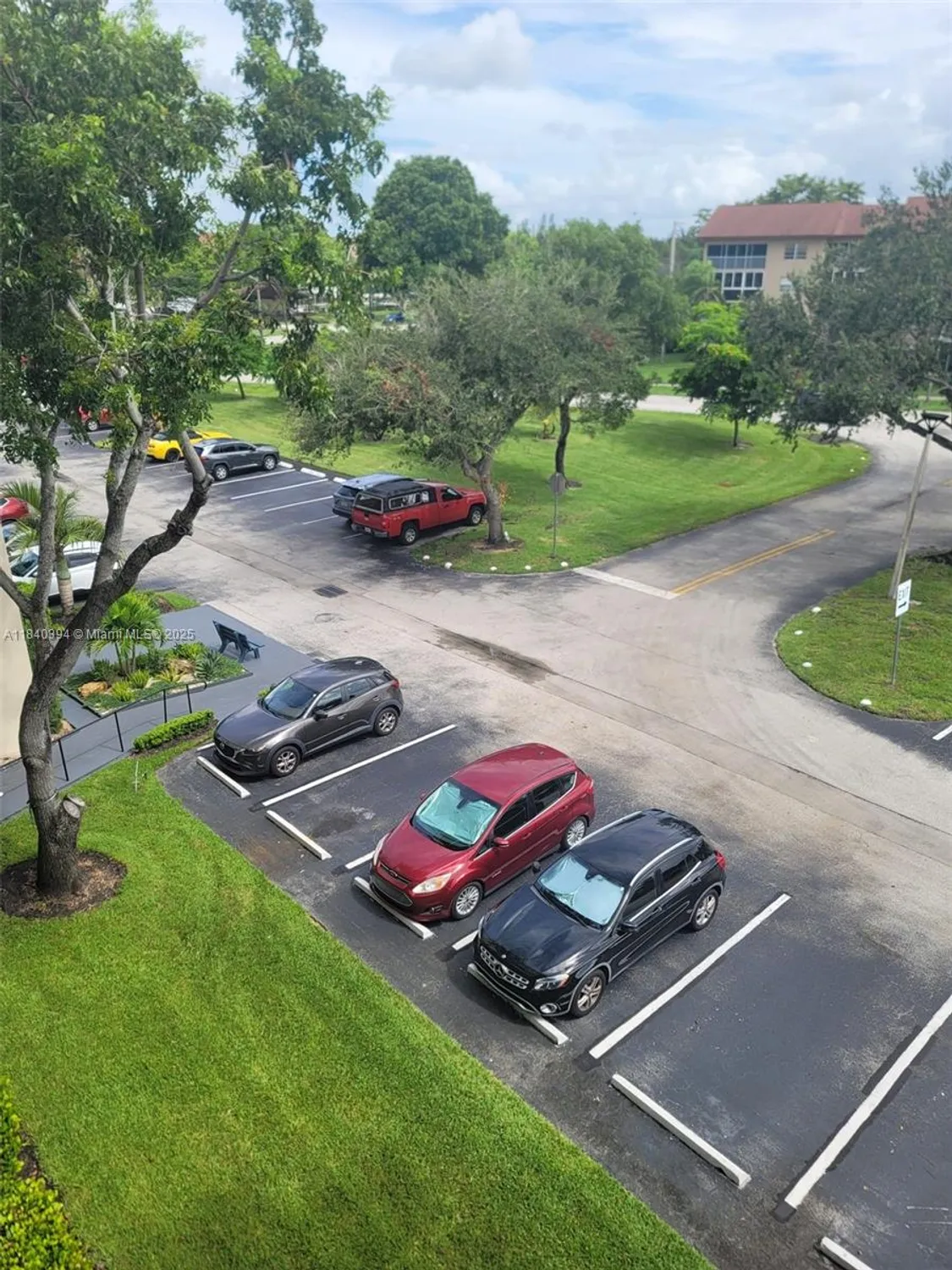 Property Slideshow image 8 of 39 | 12950 sw 7th ct 404a, Pembroke Pines, FL, 33027