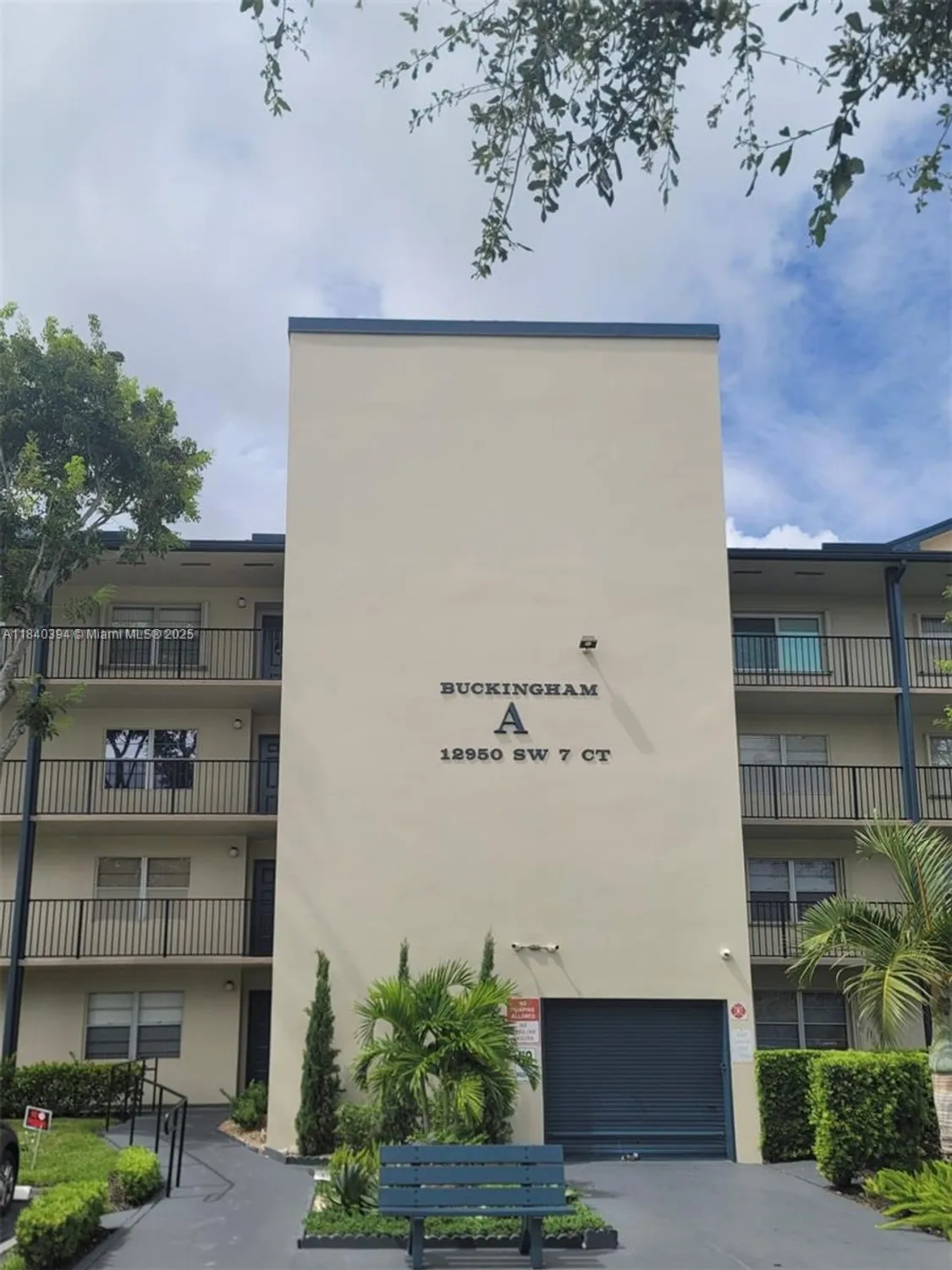 Property Slideshow image 9 of 39 | 12950 sw 7th ct 404a, Pembroke Pines, FL, 33027