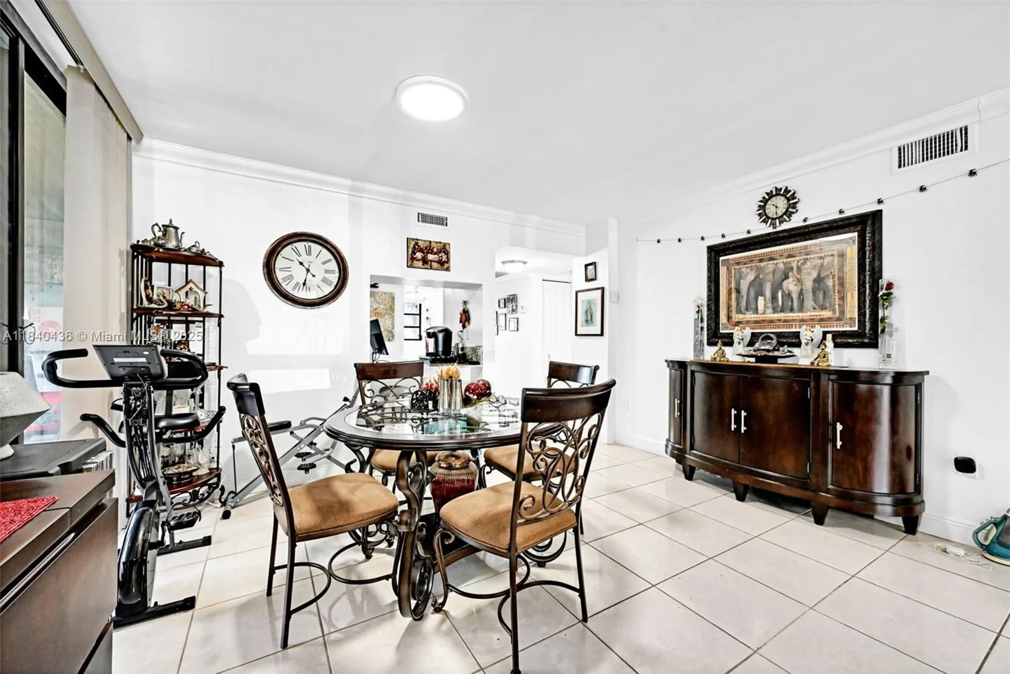 Property Slideshow image 14 of 64 | 1101 colony point cir apt 123, Pembroke Pines, FL, 33026