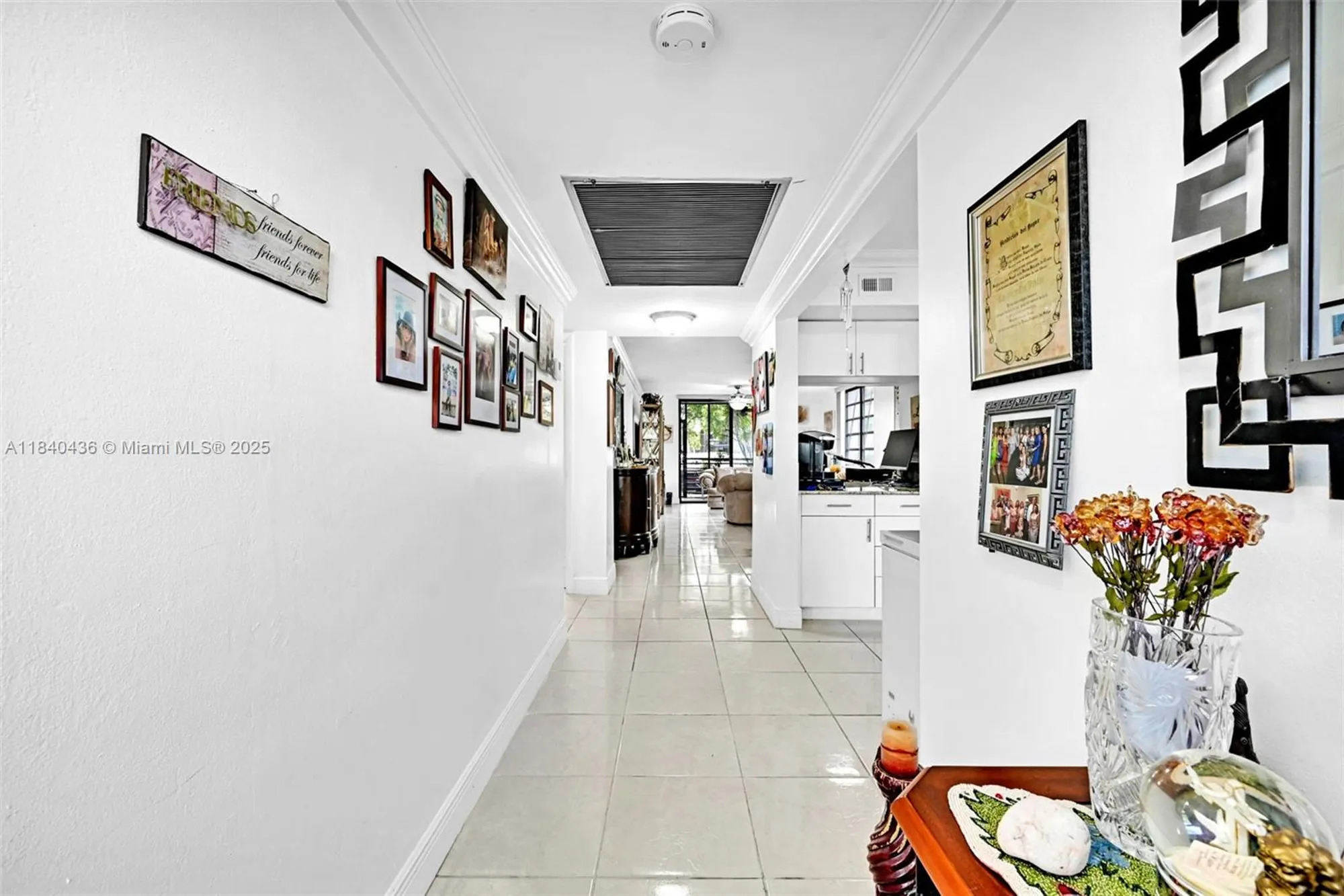 Property Slideshow image 12 of 64 | 1101 colony point cir apt 123, Pembroke Pines, FL, 33026