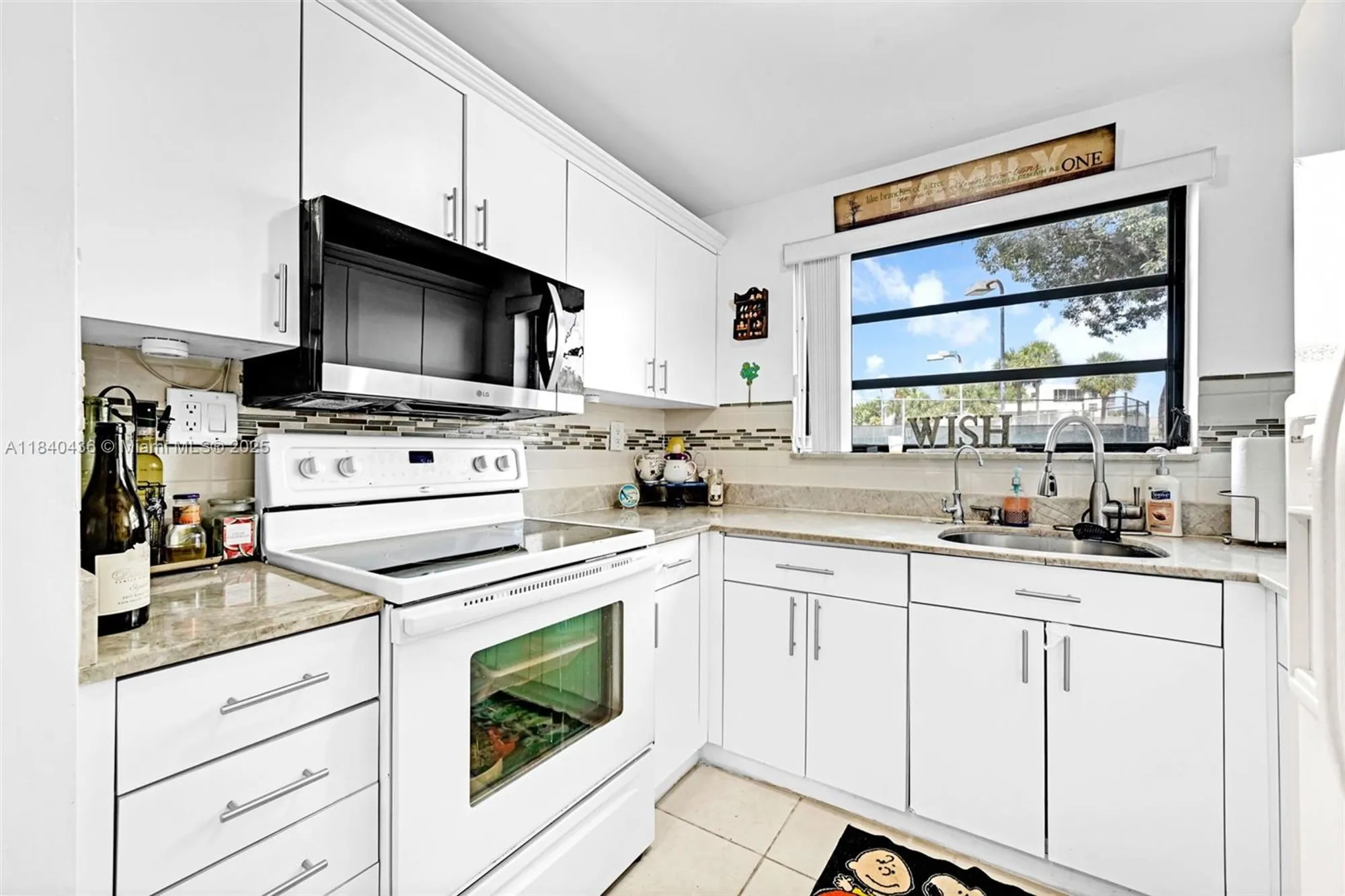 Property Slideshow image 25 of 64 | 1101 colony point cir apt 123, Pembroke Pines, FL, 33026