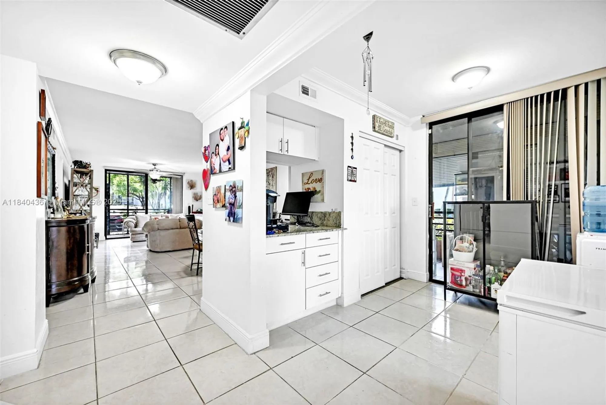 Property Slideshow image 22 of 64 | 1101 colony point cir apt 123, Pembroke Pines, FL, 33026