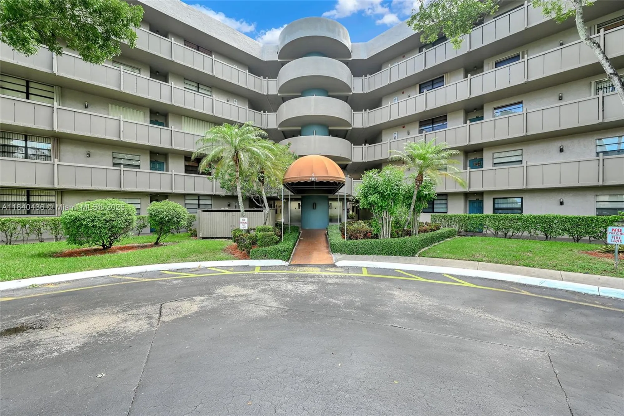 Property Slideshow image 49 of 64 | 1101 colony point cir apt 123, Pembroke Pines, FL, 33026