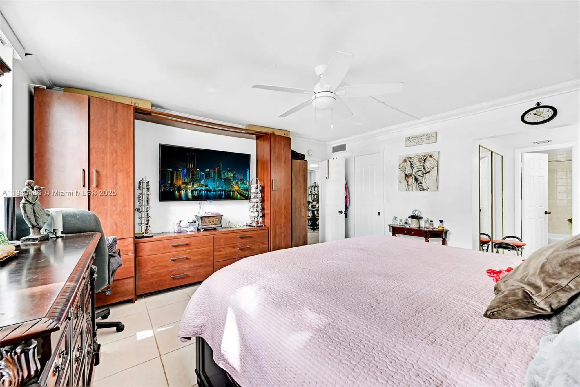 Property Slideshow image 6 of 64 | 1101 colony point cir apt 123, Pembroke Pines, FL, 33026