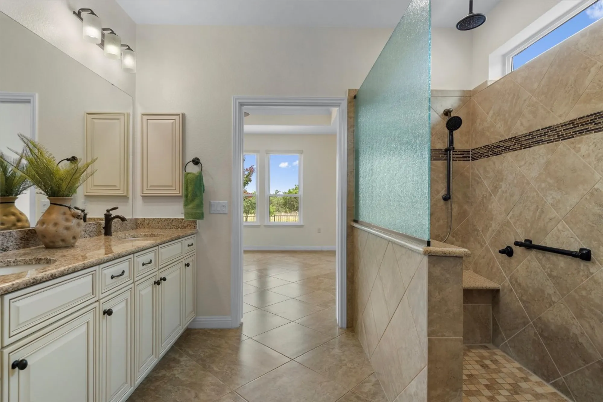 Property Slideshow image 24 of 37 | 205 mckittrick ridge rd, Georgetown, TX, 78633