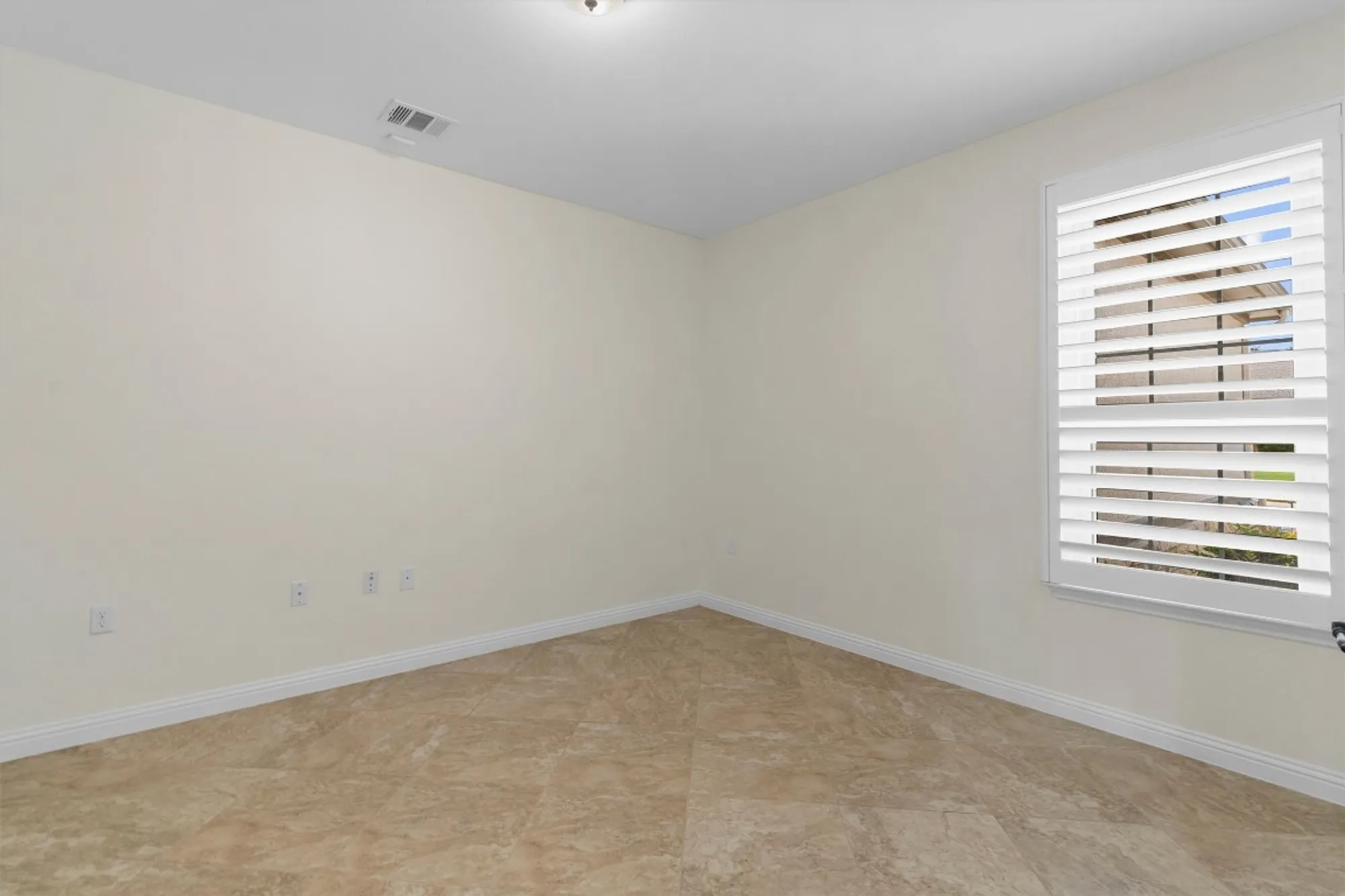 Property Slideshow image 7 of 37 | 205 mckittrick ridge rd, Georgetown, TX, 78633