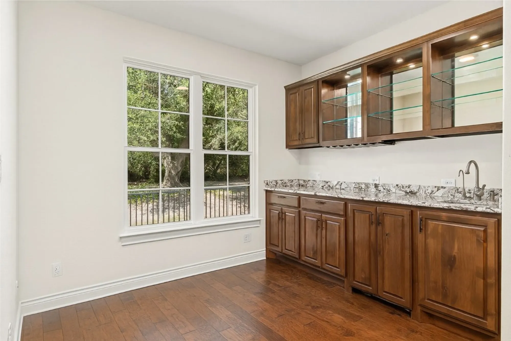 Property Slideshow image 9 of 35 | 404 amiata ave # 34, Austin, TX, 78734