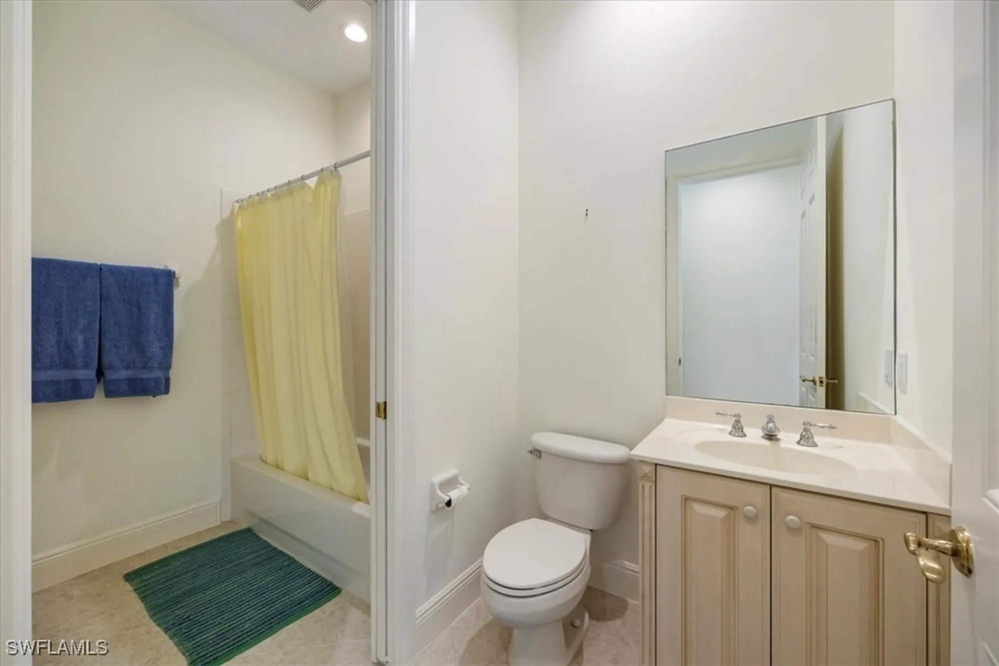 Property Slideshow image 21 of 32 | 9067 cherry oaks trl 202, Naples, FL, 34114