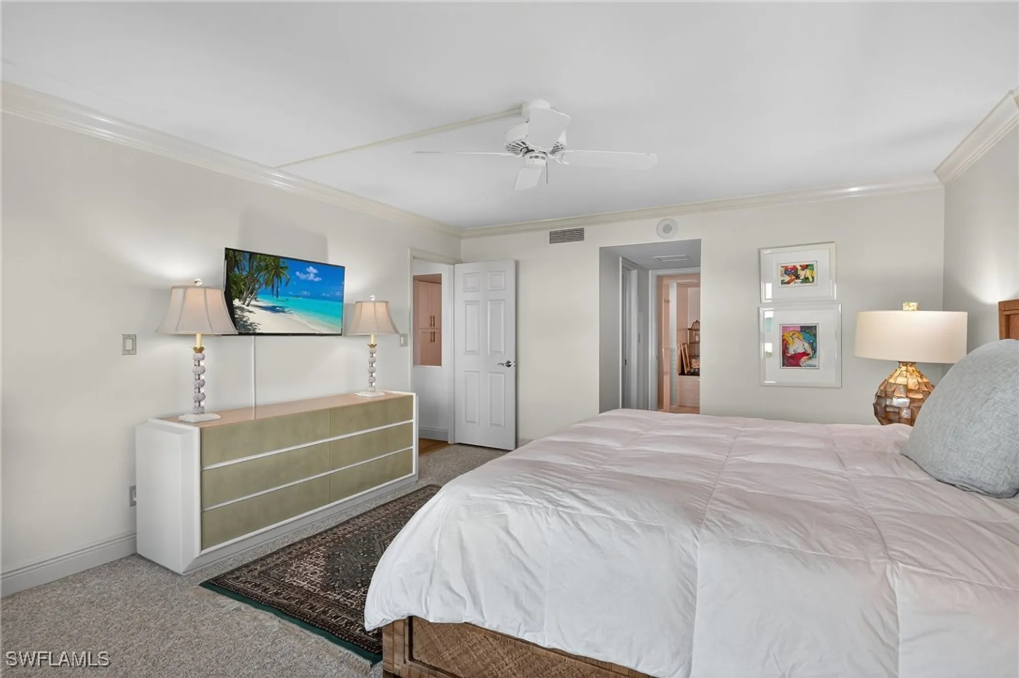 Property Slideshow image 19 of 42 | 2400 gulf shore blvd 603, Naples, FL, 34103