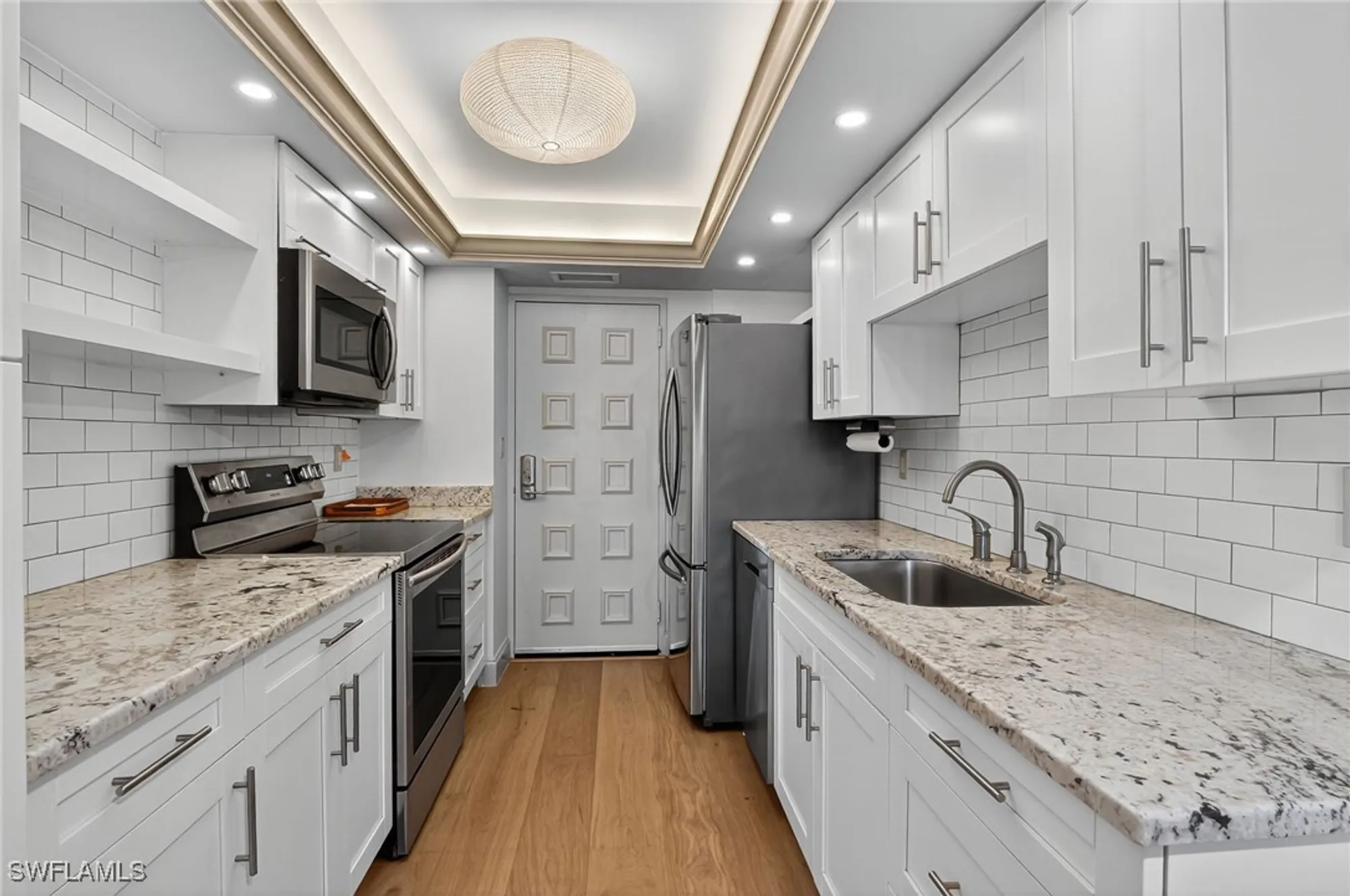 Property Slideshow image 10 of 42 | 2400 gulf shore blvd 603, Naples, FL, 34103