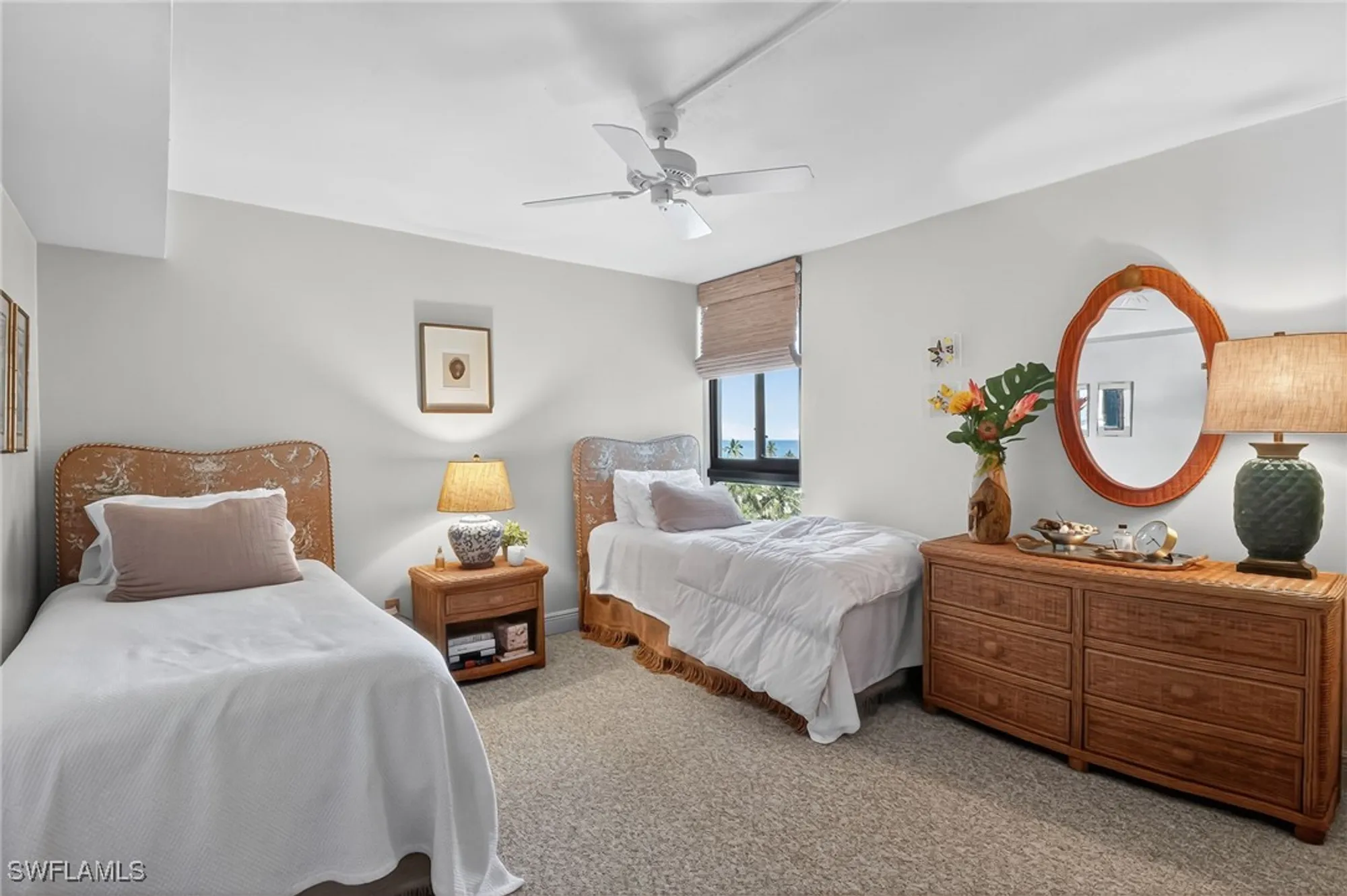 Property Slideshow image 22 of 42 | 2400 gulf shore blvd 603, Naples, FL, 34103