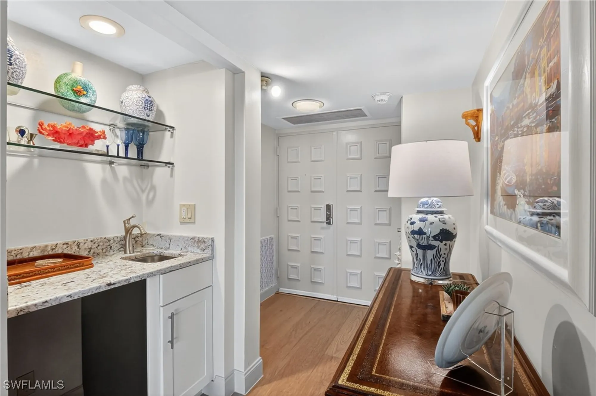 Property Slideshow image 7 of 42 | 2400 gulf shore blvd 603, Naples, FL, 34103