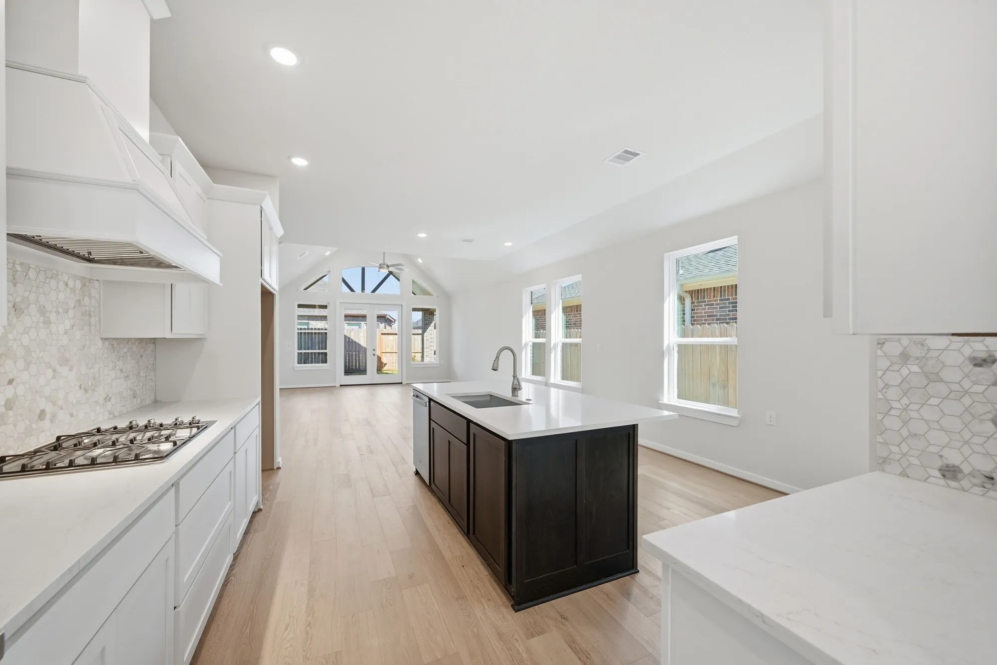 Property Slideshow image 15 of 42 | 18806 sweetwater springs dr, Cypress, TX, 77433