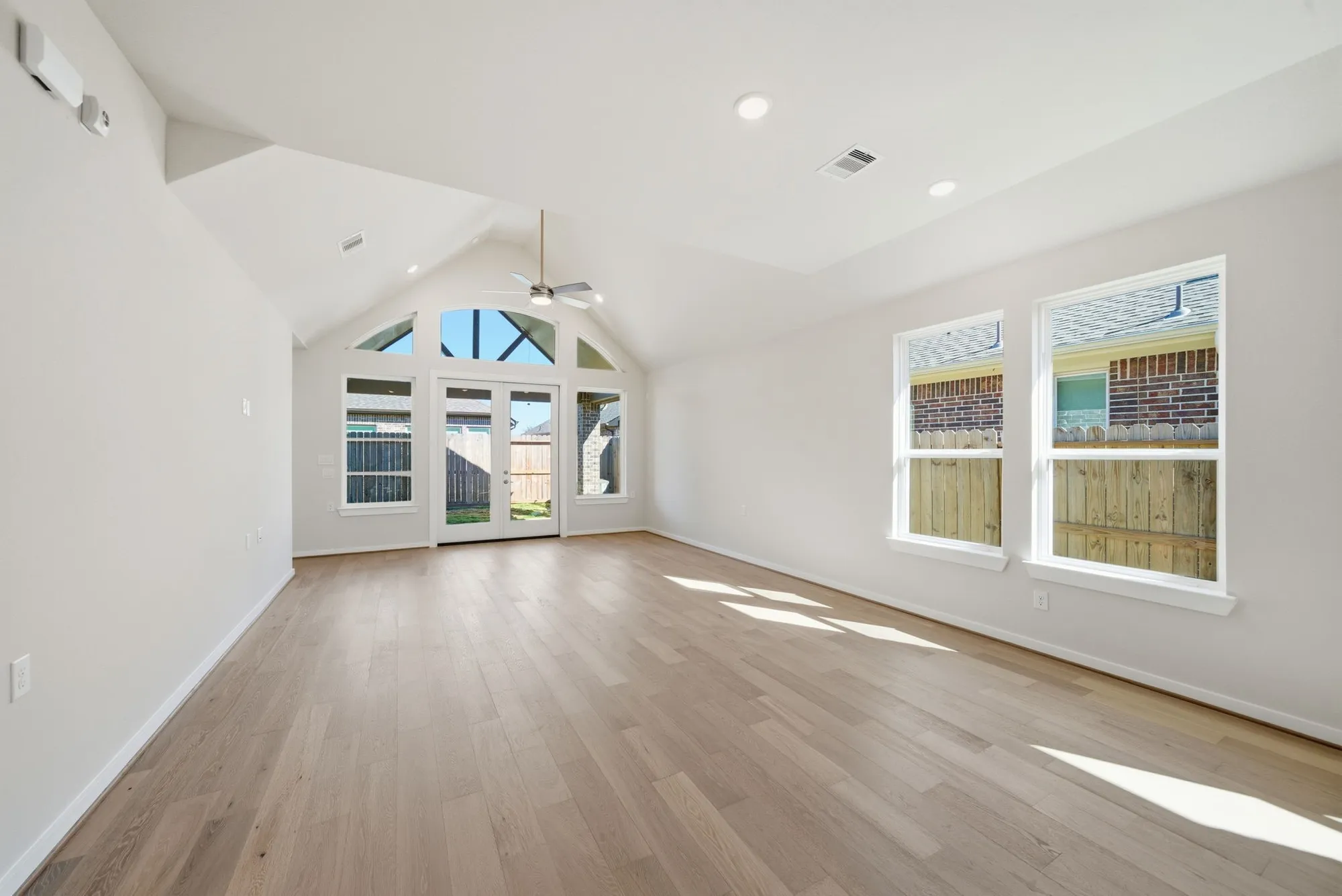 Property Slideshow image 17 of 42 | 18806 sweetwater springs dr, Cypress, TX, 77433