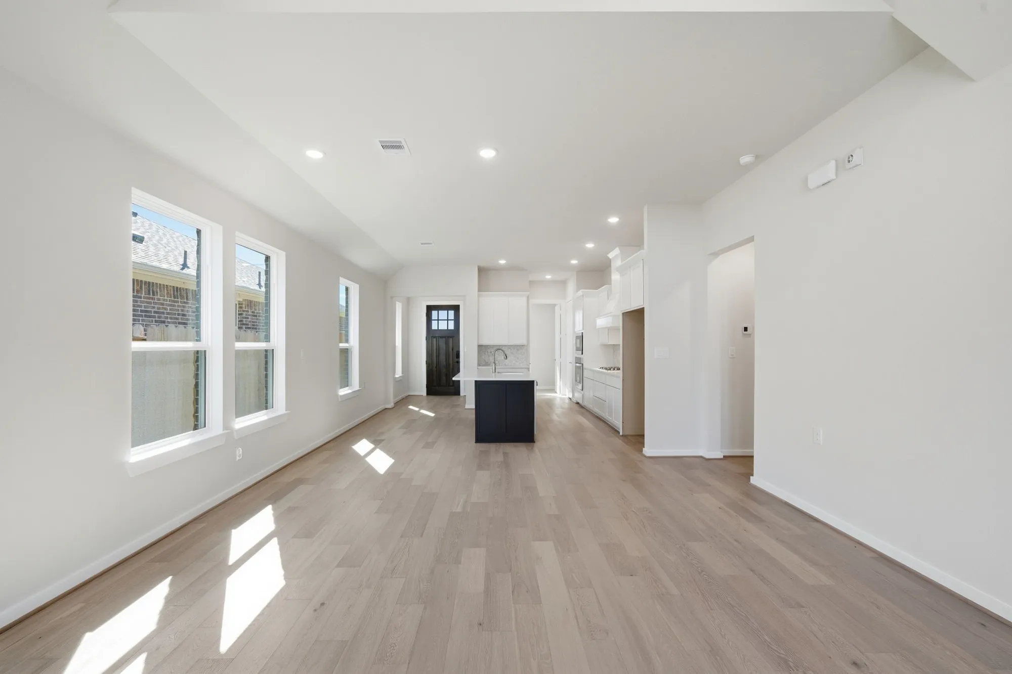 Property Slideshow image 9 of 42 | 18806 sweetwater springs dr, Cypress, TX, 77433