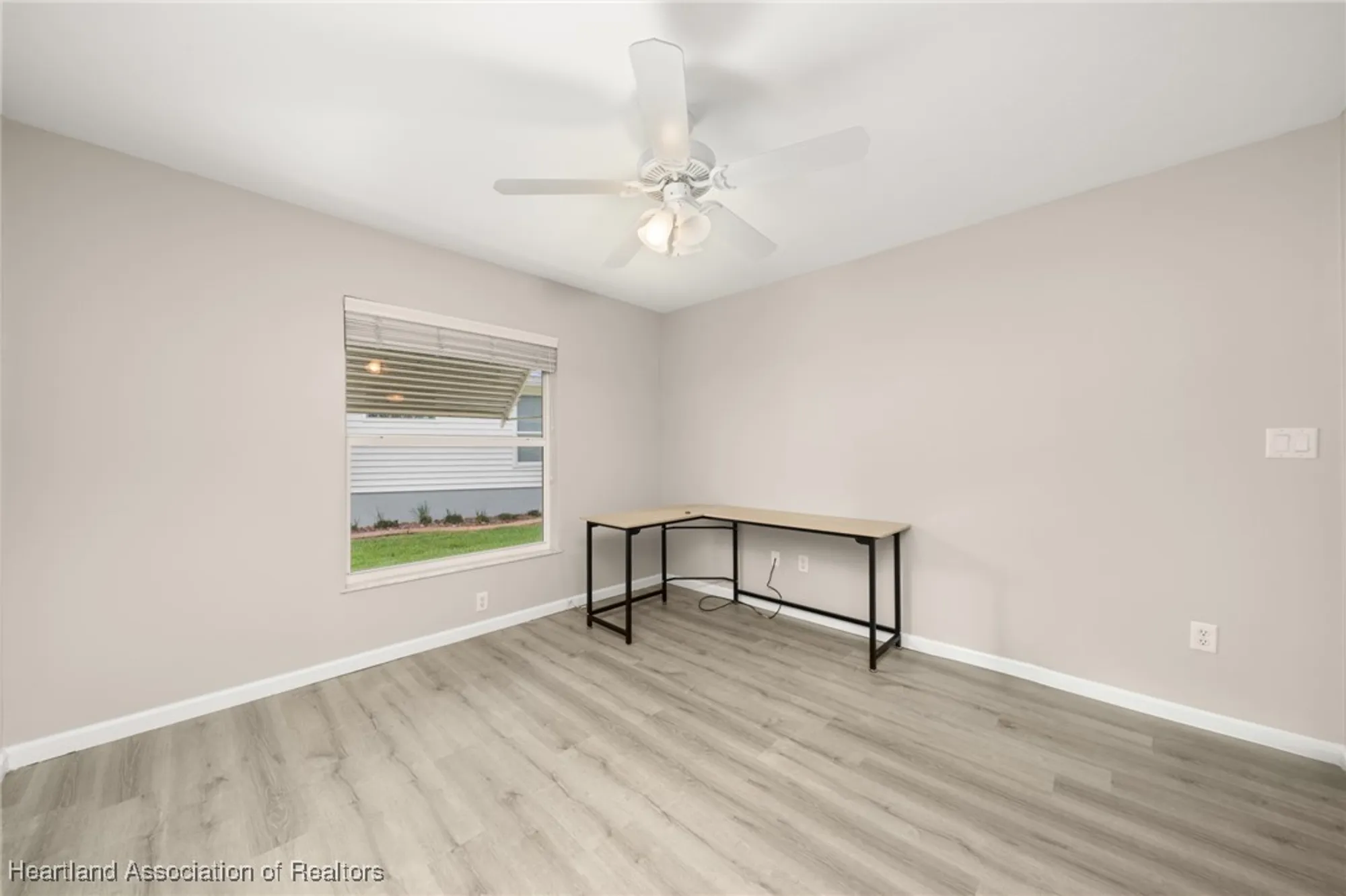 Property Slideshow image 38 of 49 | 3003 oakhill dr, Avon Park, FL, 33825