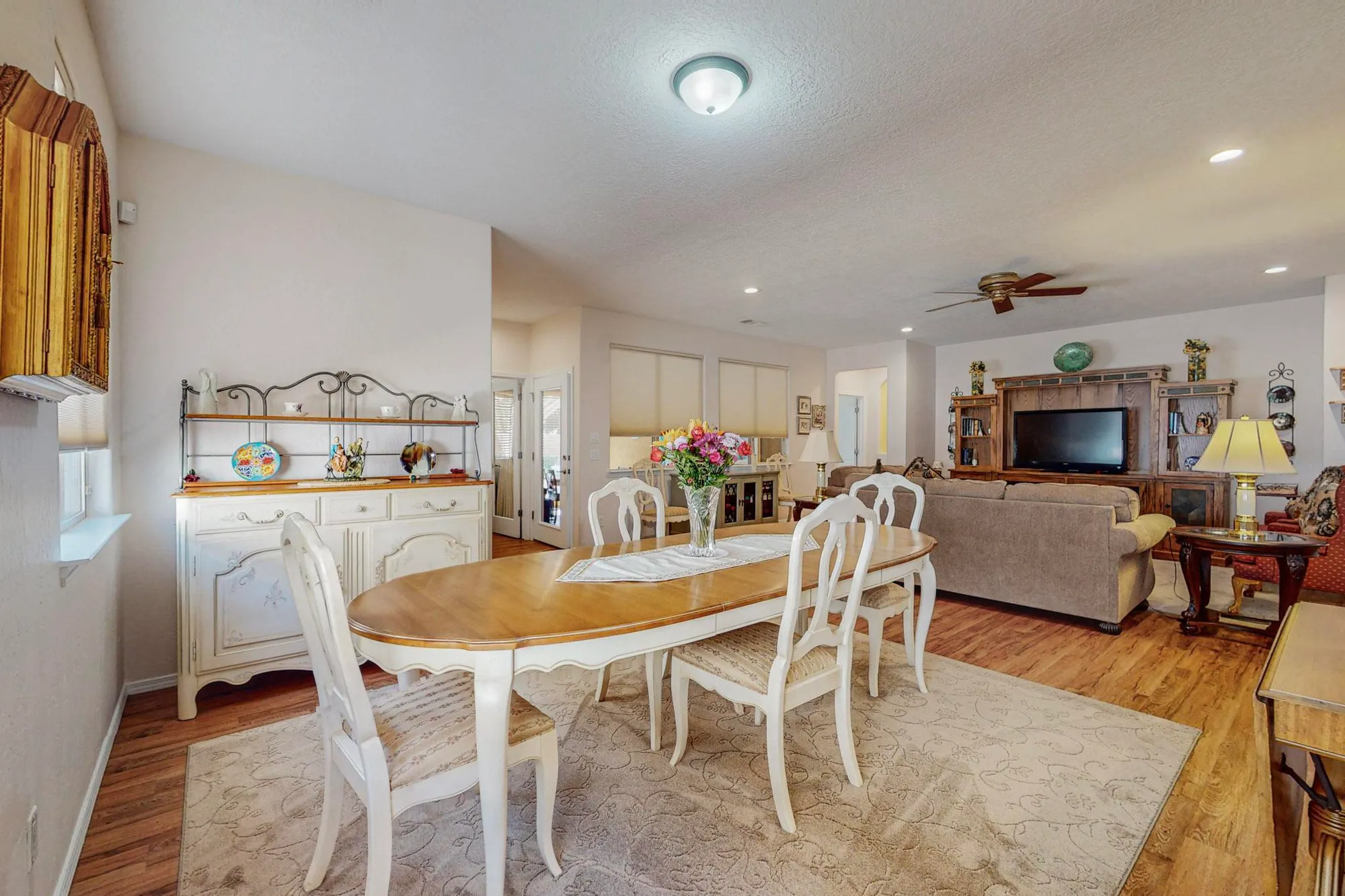 Property Slideshow image 26 of 49 | 978 prairie zinnia dr, Bernalillo, NM, 87004