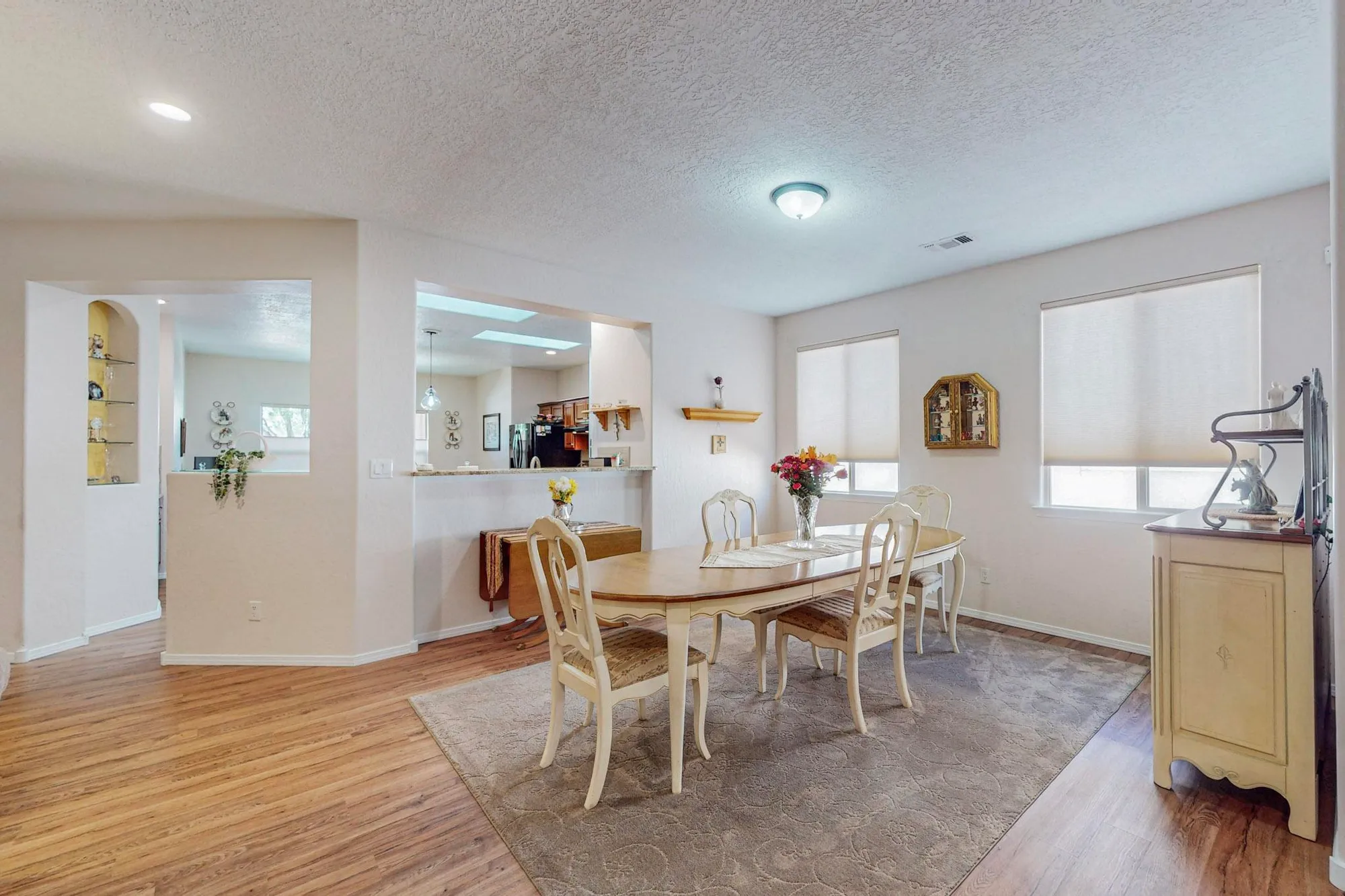 Property Slideshow image 27 of 49 | 978 prairie zinnia dr, Bernalillo, NM, 87004