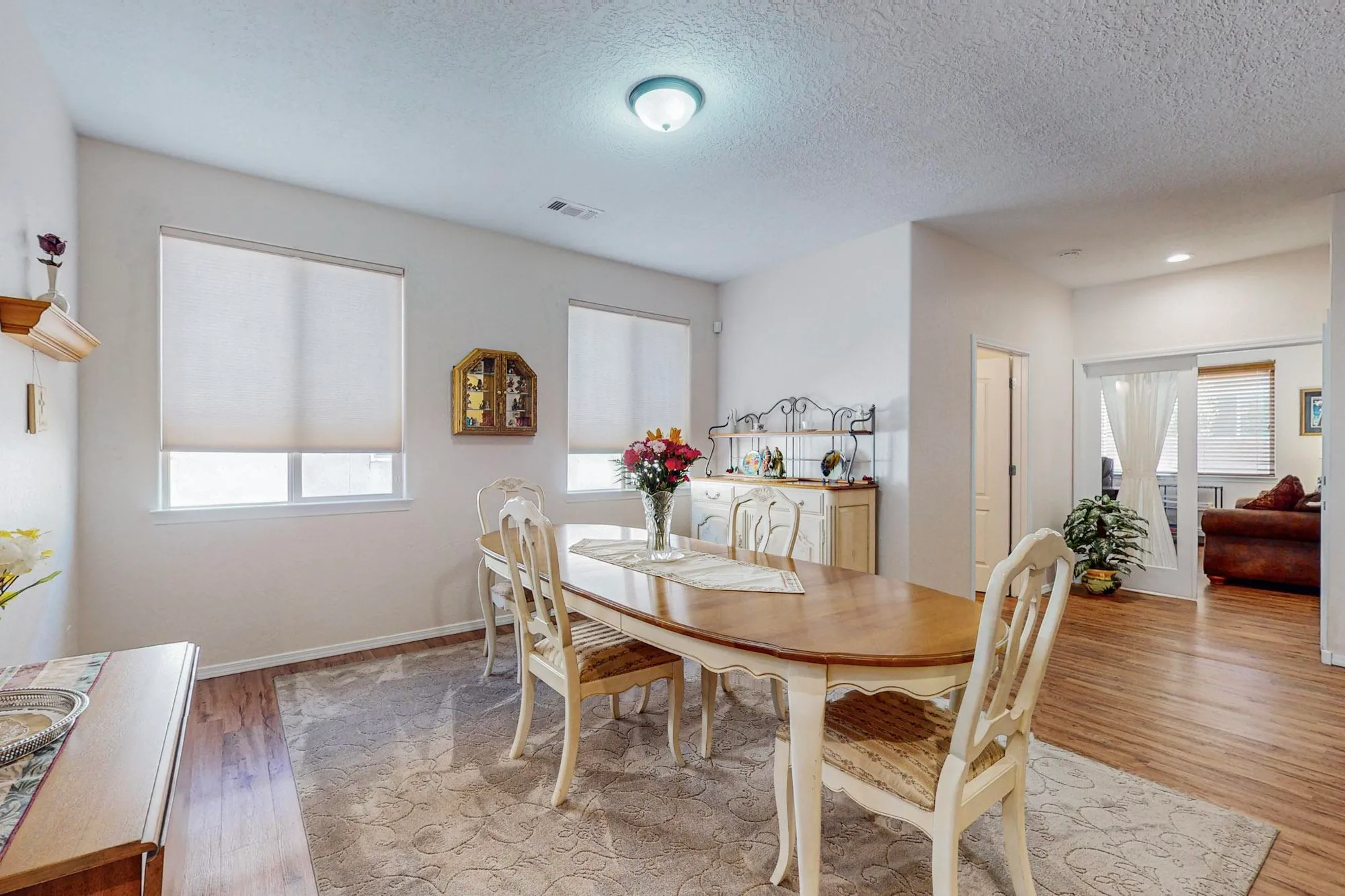 Property Slideshow image 28 of 49 | 978 prairie zinnia dr, Bernalillo, NM, 87004