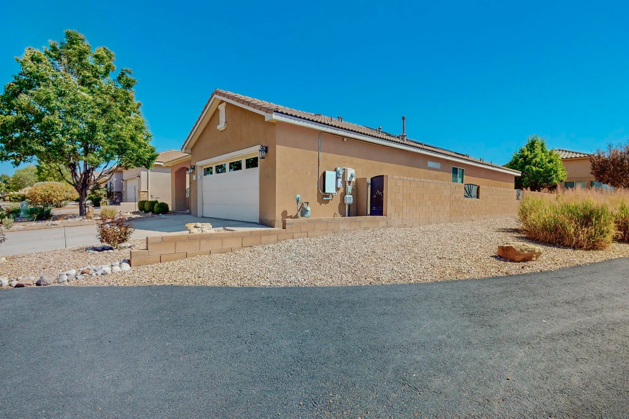 Property Slideshow image 3 of 49 | 978 prairie zinnia dr, Bernalillo, NM, 87004