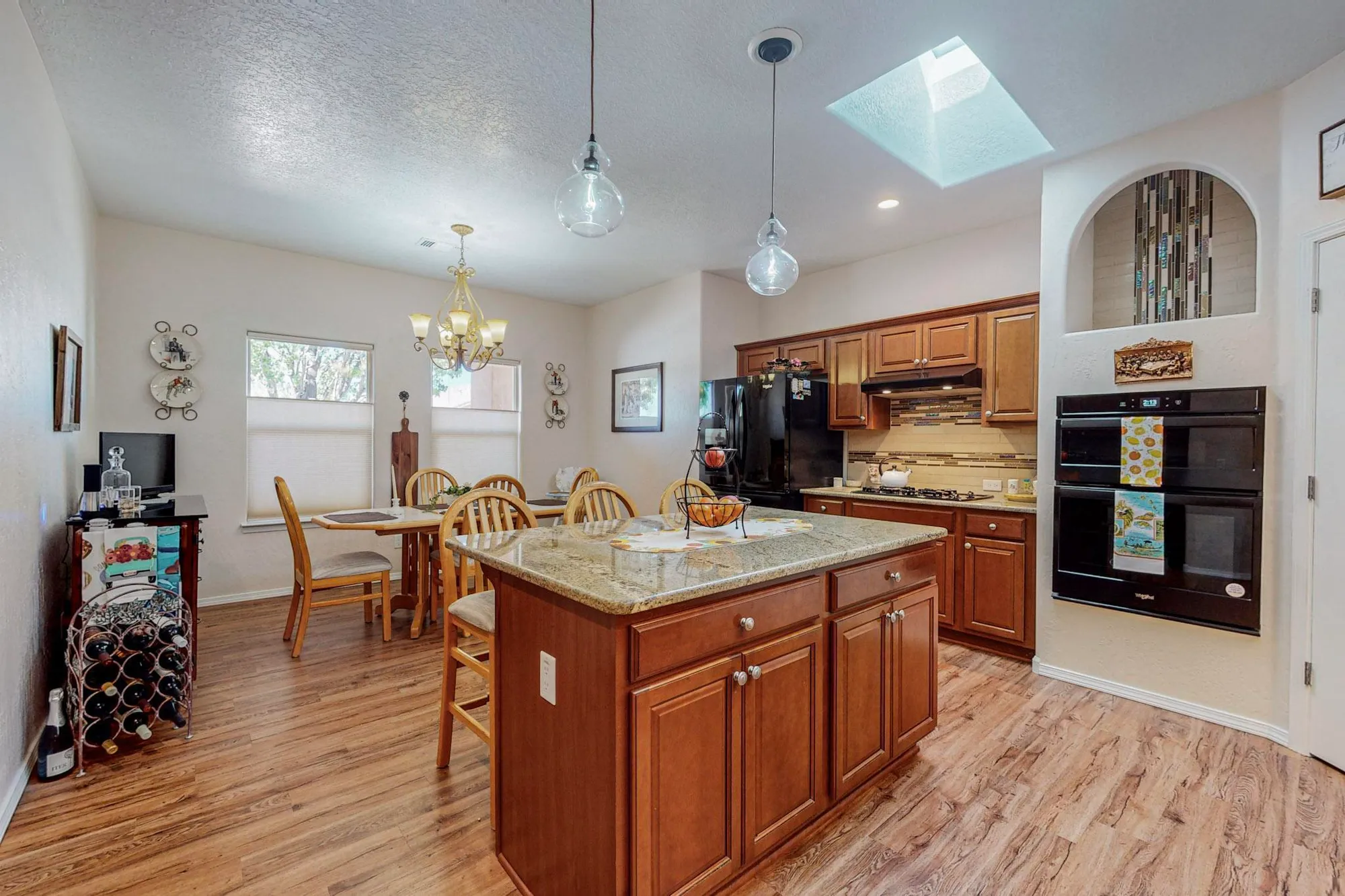 Property Slideshow image 8 of 49 | 978 prairie zinnia dr, Bernalillo, NM, 87004