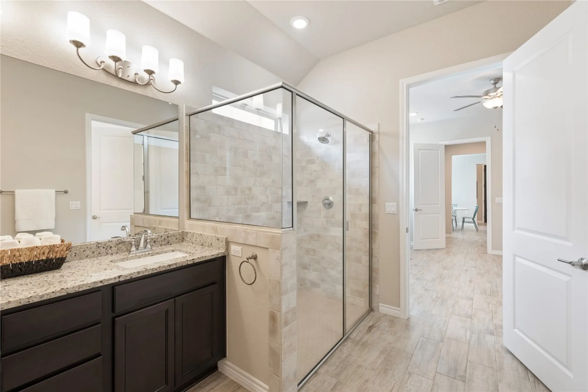 Property Slideshow image 13 of 36 | 121 bolivar way # 101, San Marcos, TX, 78666