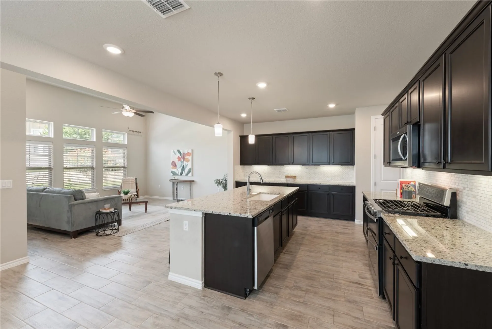 Property Slideshow image 4 of 36 | 121 bolivar way # 101, San Marcos, TX, 78666