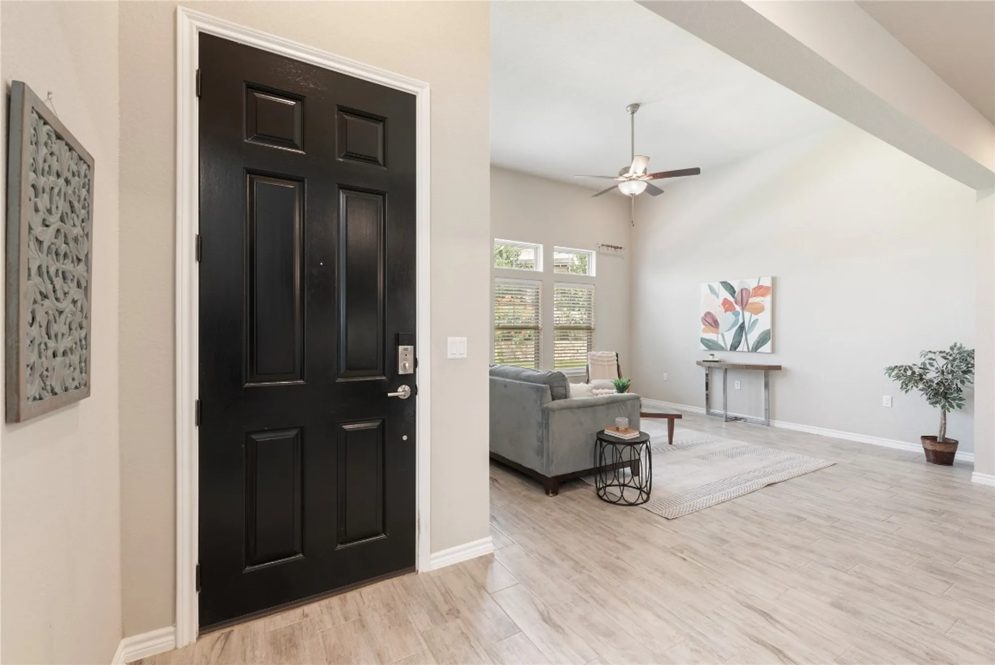 Property Slideshow image 5 of 36 | 121 bolivar way # 101, San Marcos, TX, 78666