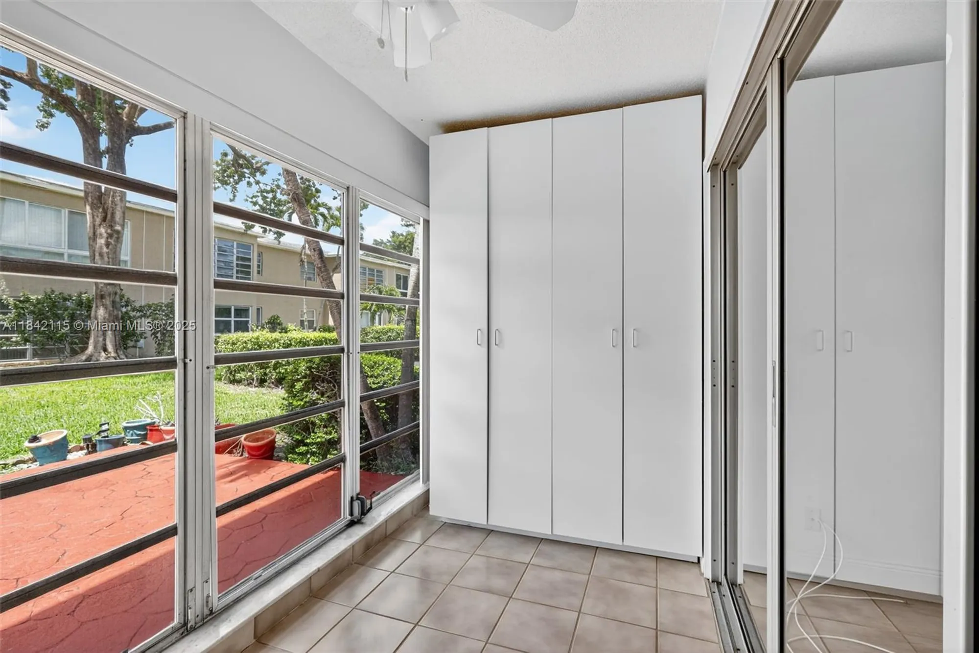 Property Slideshow image 19 of 38 | 13950 via flora d, Delray Beach, FL, 33484