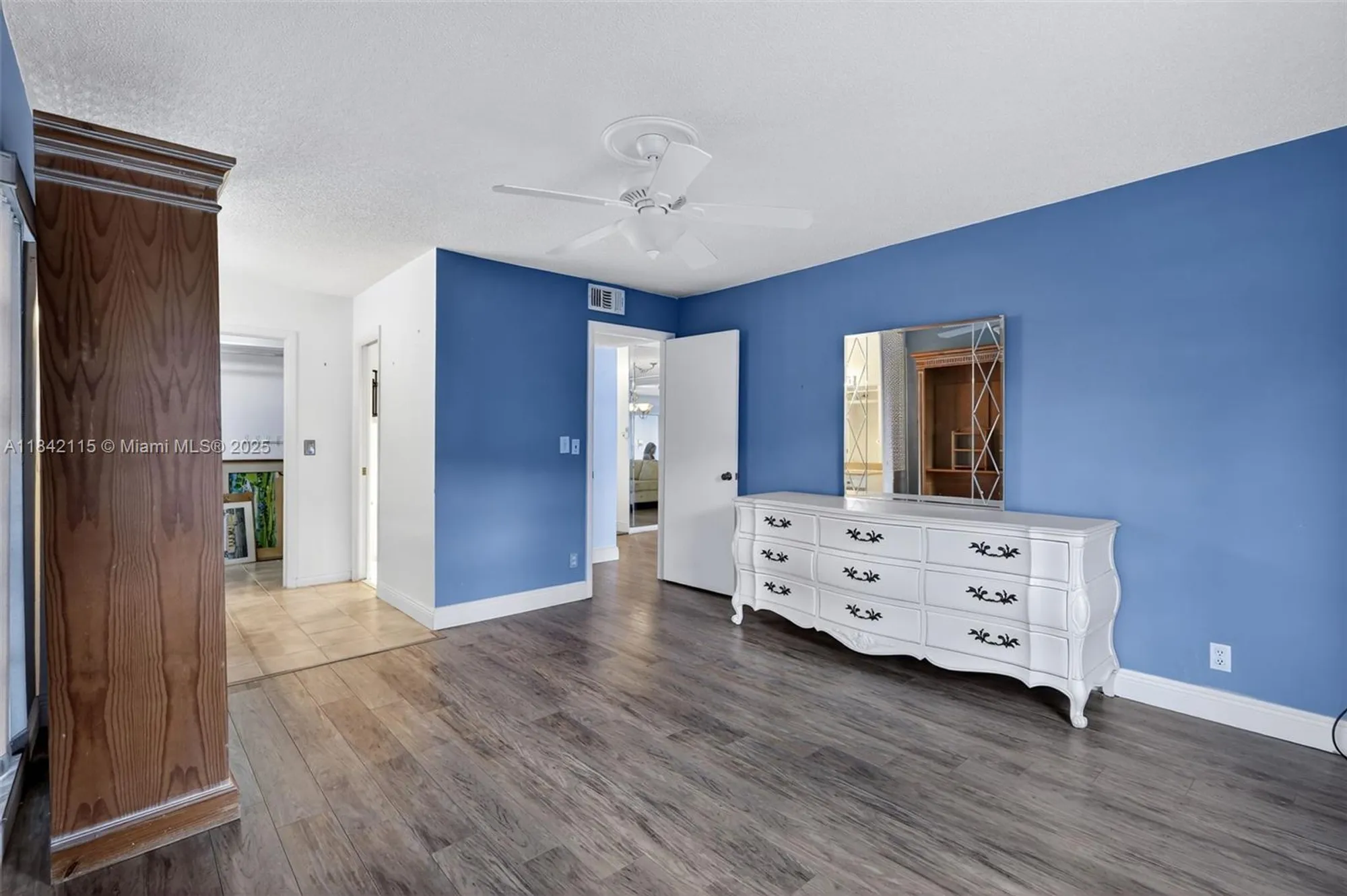 Property Slideshow image 11 of 38 | 13950 via flora d, Delray Beach, FL, 33484
