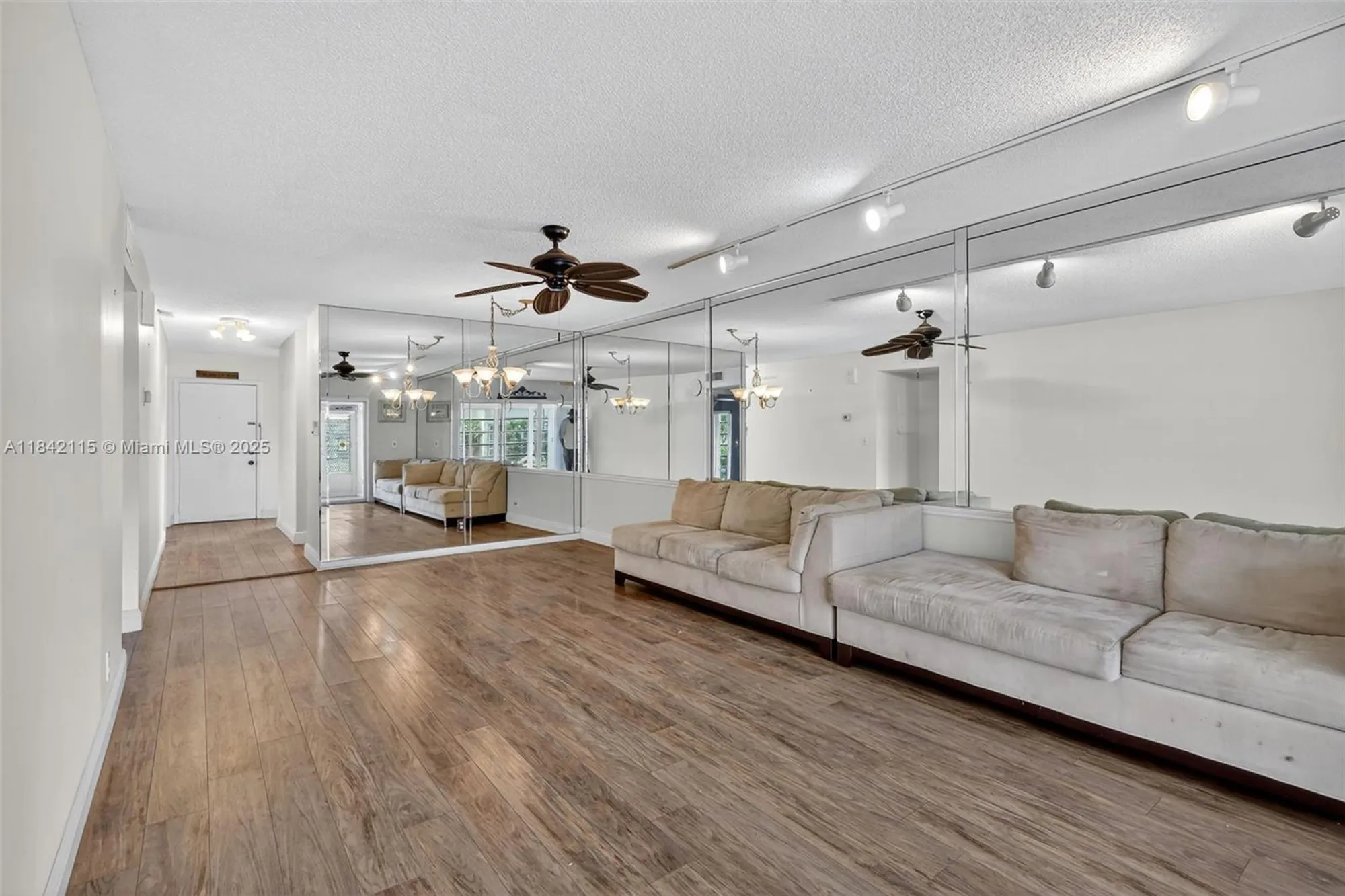 Property Slideshow image 6 of 38 | 13950 via flora d, Delray Beach, FL, 33484