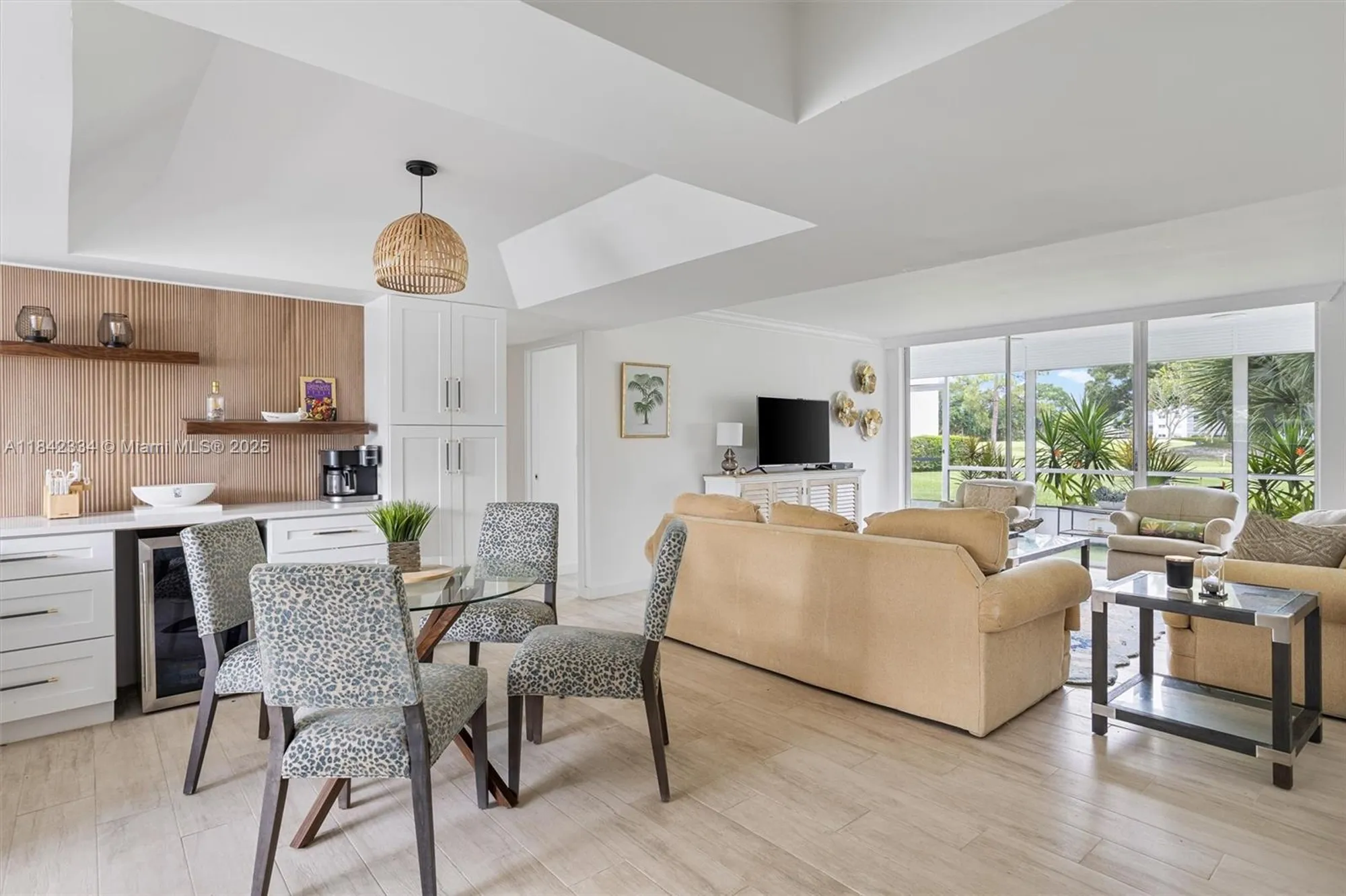 Property Slideshow image 5 of 35 | 3286 arcara way apt 101, Lake Worth, FL, 33467