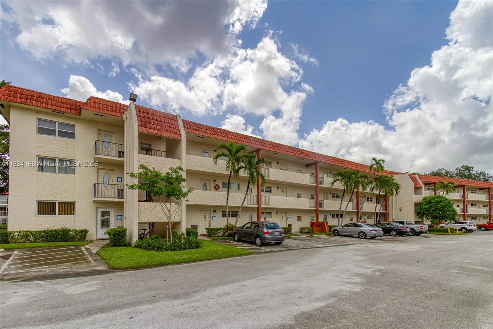 Property Slideshow image 27 of 39 | 400 s hollybrook dr apt 109, Pembroke Pines, FL, 33025
