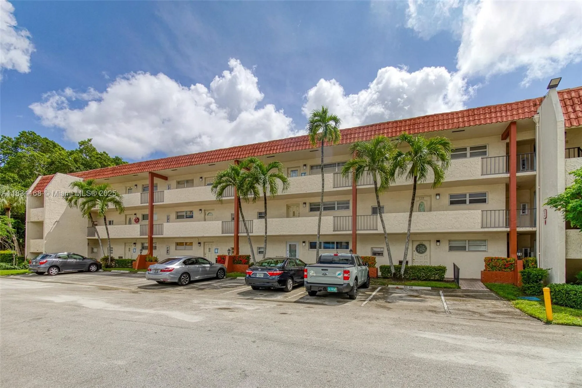 Property Slideshow image 28 of 39 | 400 s hollybrook dr apt 109, Pembroke Pines, FL, 33025