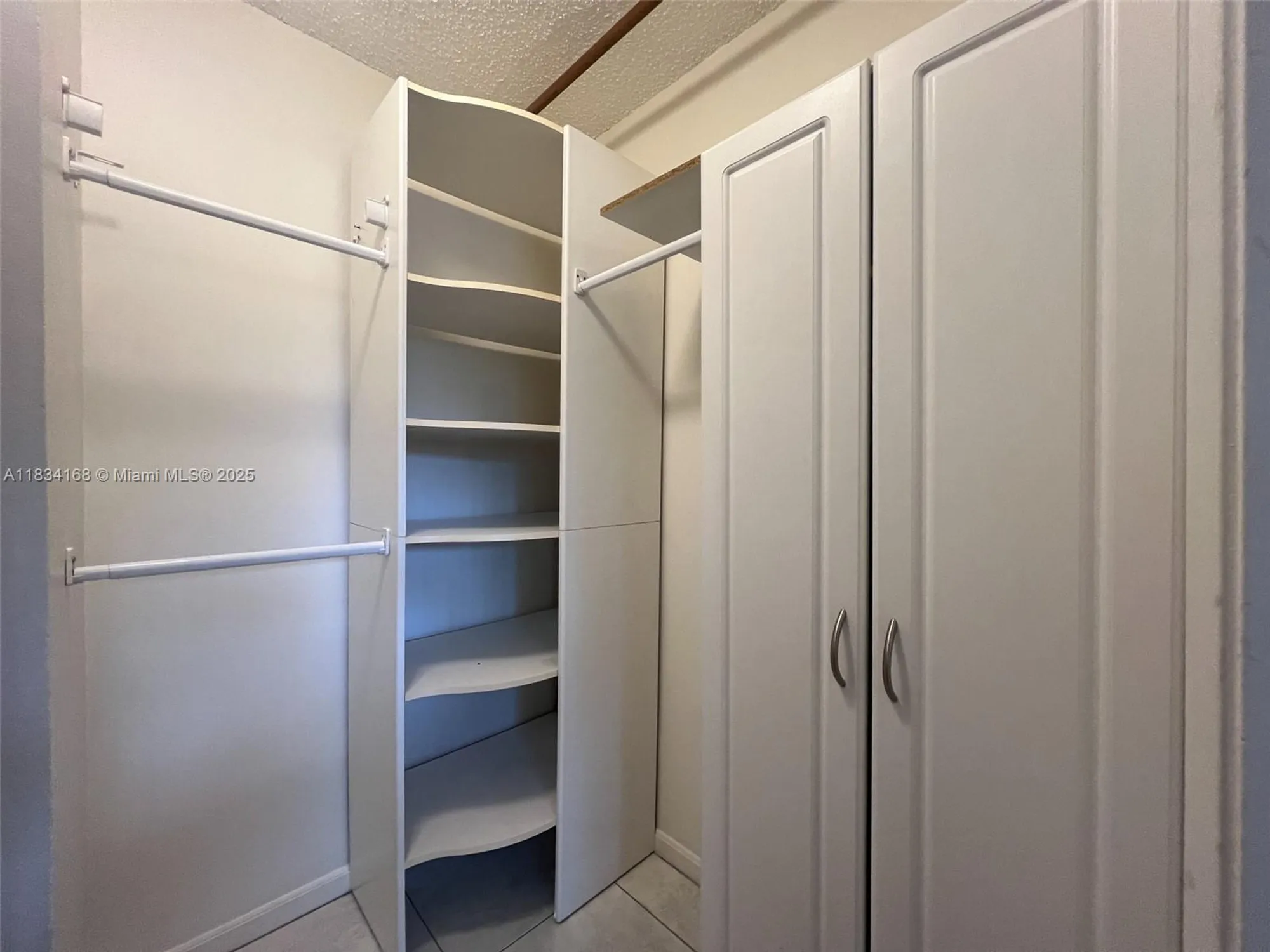 Property Slideshow image 22 of 39 | 400 s hollybrook dr apt 109, Pembroke Pines, FL, 33025