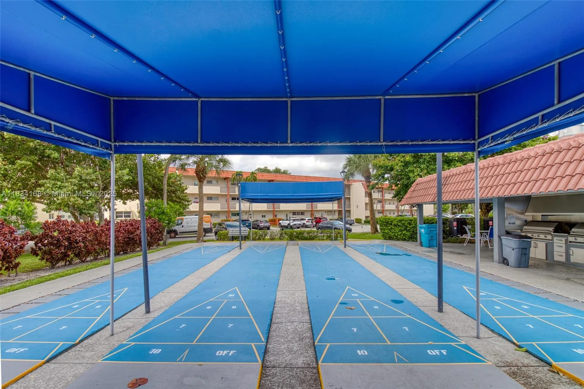 Property Slideshow image 32 of 39 | 400 s hollybrook dr apt 109, Pembroke Pines, FL, 33025