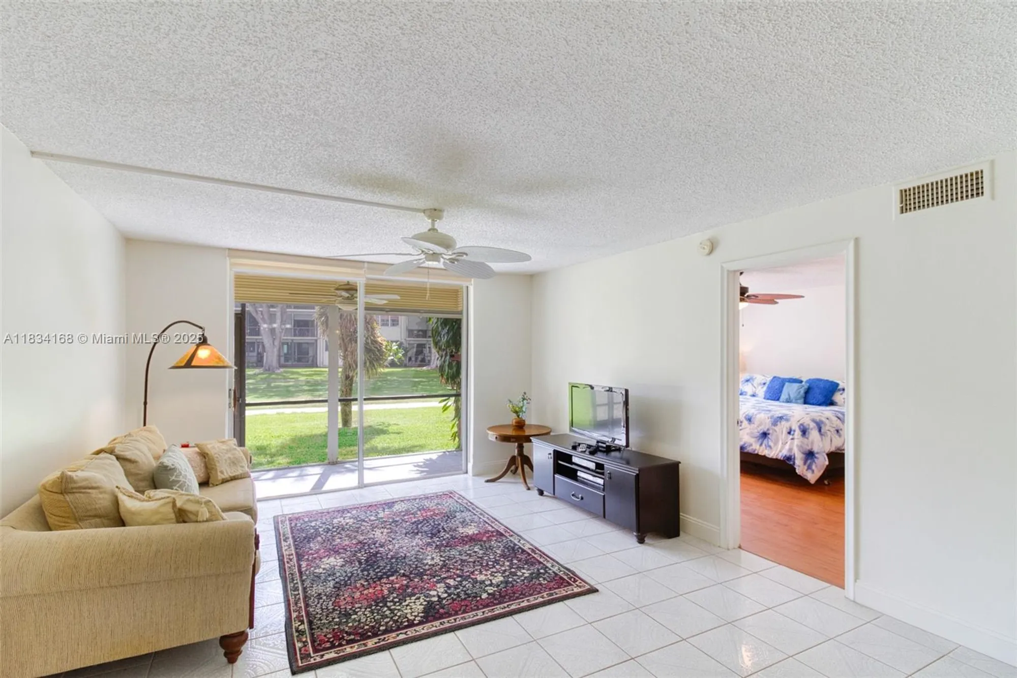 Property Slideshow image 8 of 39 | 400 s hollybrook dr apt 109, Pembroke Pines, FL, 33025
