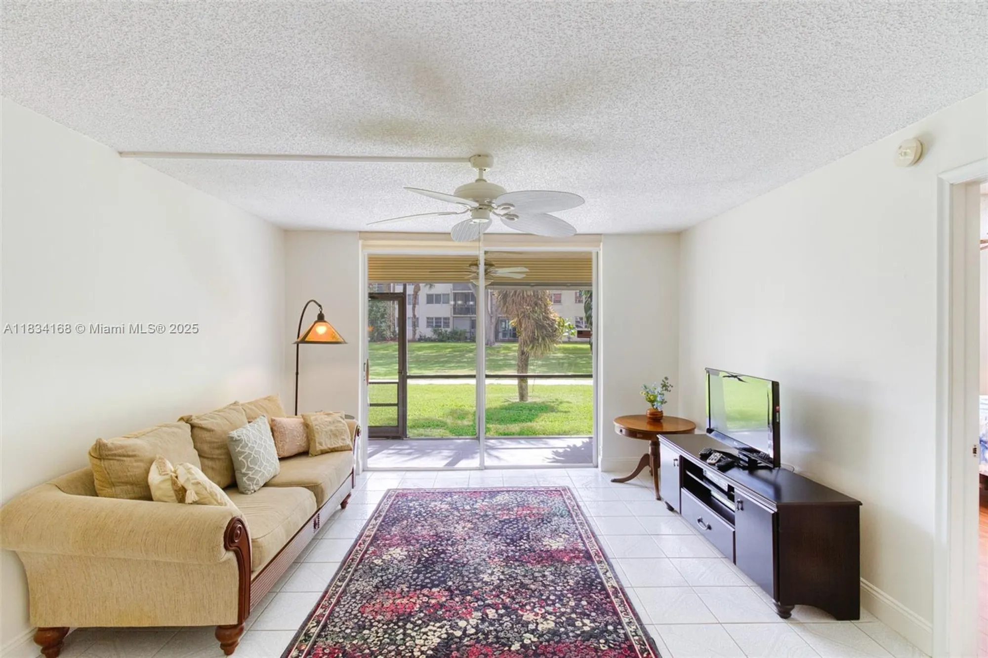 Property Slideshow image 9 of 39 | 400 s hollybrook dr apt 109, Pembroke Pines, FL, 33025