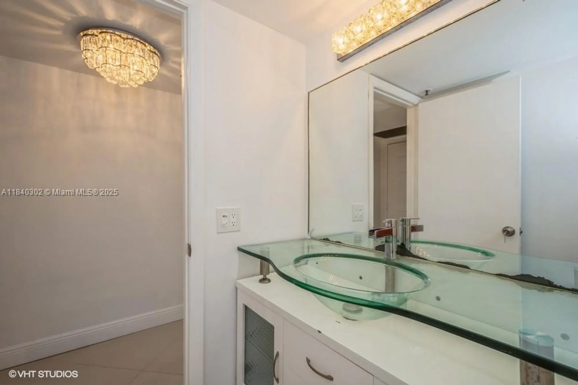 Property Slideshow image 24 of 68 | 1201 s ocean dr 402s, Hollywood, FL, 33019