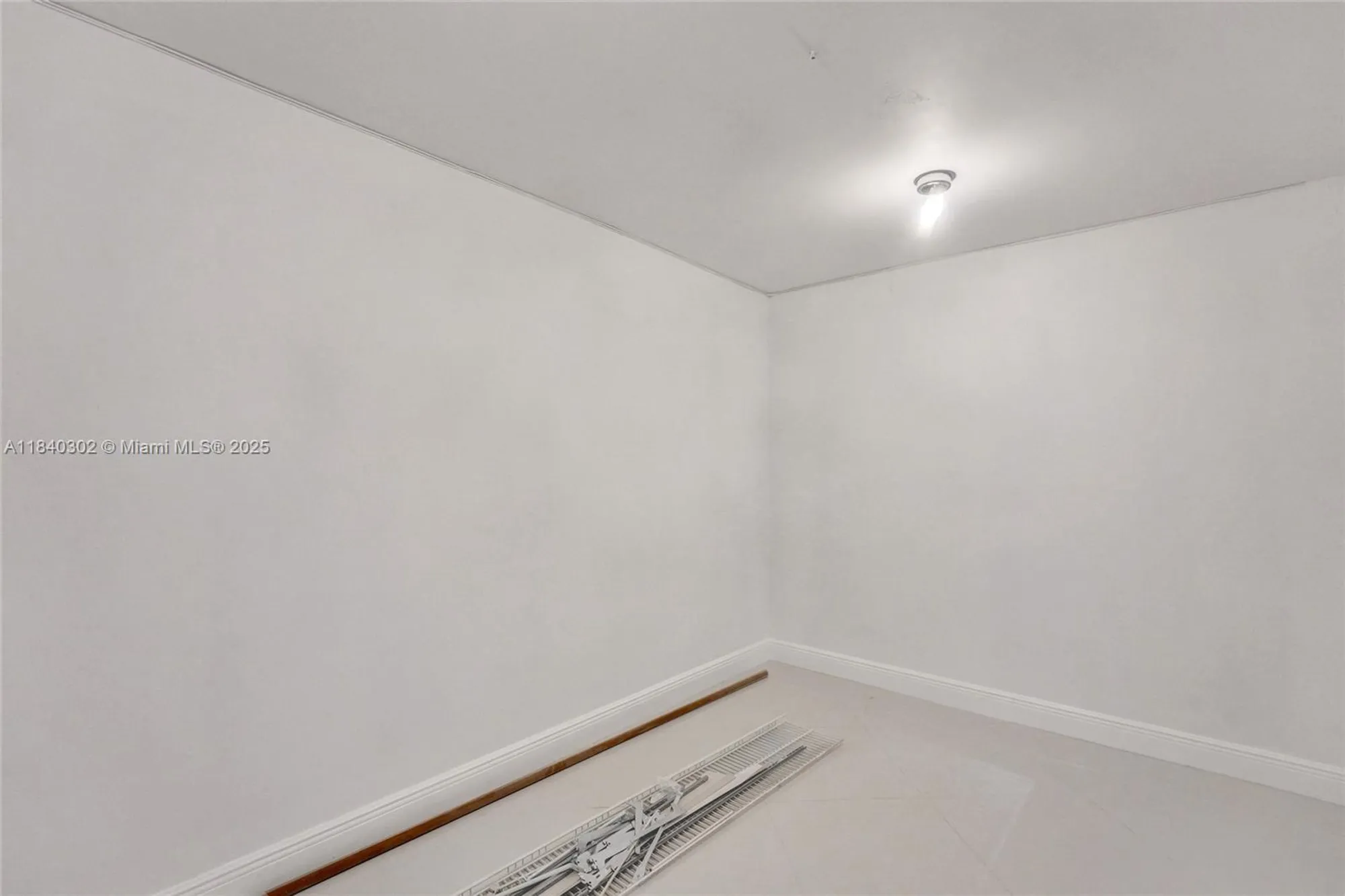 Property Slideshow image 27 of 68 | 1201 s ocean dr 402s, Hollywood, FL, 33019